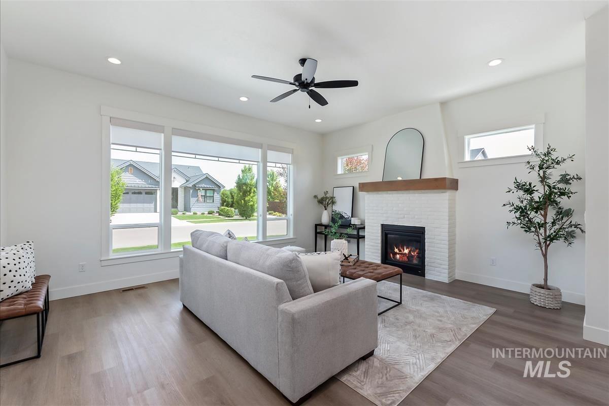 5003 W Talbot St., Meridian, Idaho 83646, 3 Bedrooms, 3 Bathrooms, Residential For Sale, Price $580,000,MLS 98988518