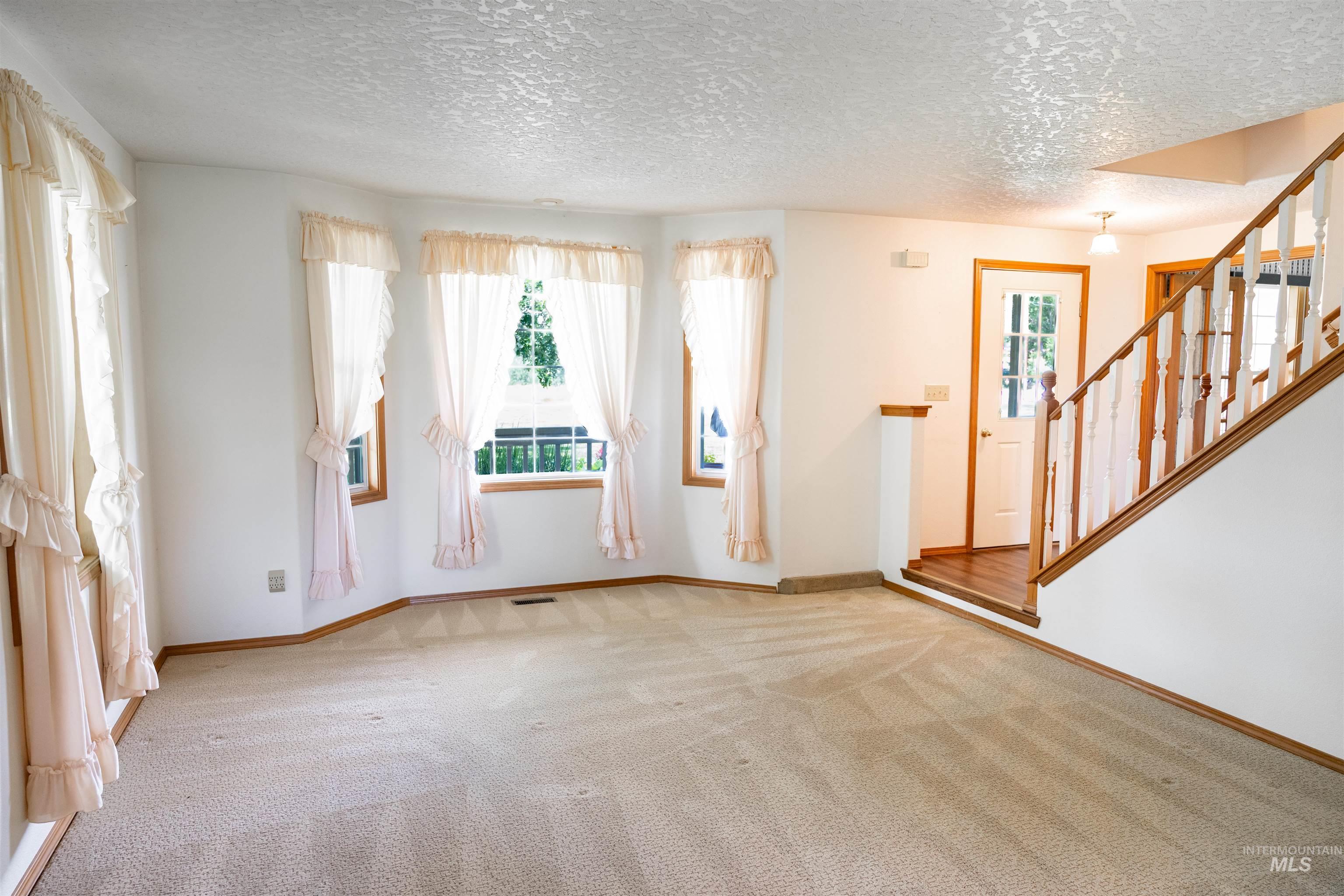 2363 NE 16th St, Fruitland, Idaho 83619-0000, 4 Bedrooms, 2.5 Bathrooms, Residential For Sale, Price $549,999,MLS 98988522