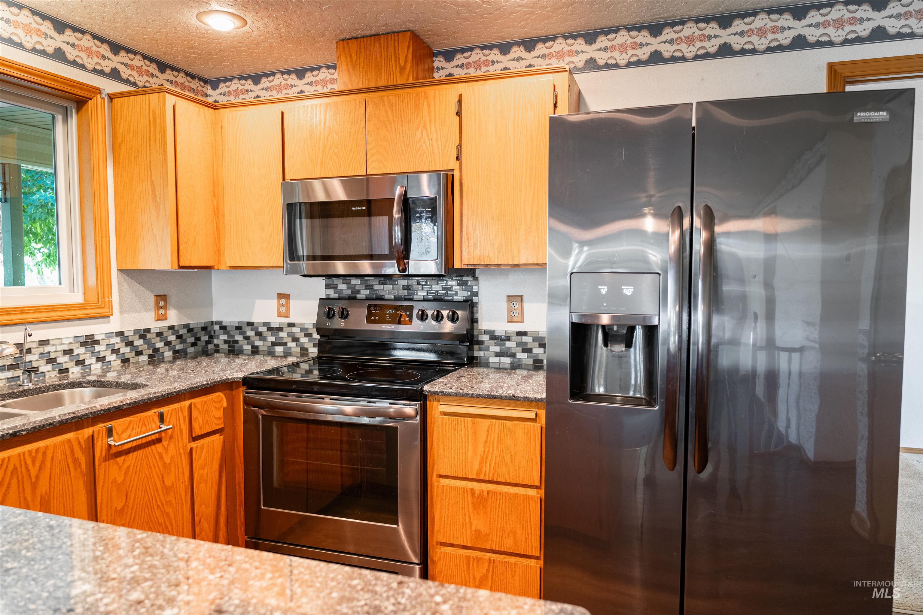 2363 NE 16th St, Fruitland, Idaho 83619-0000, 4 Bedrooms, 2.5 Bathrooms, Residential For Sale, Price $549,999,MLS 98988522