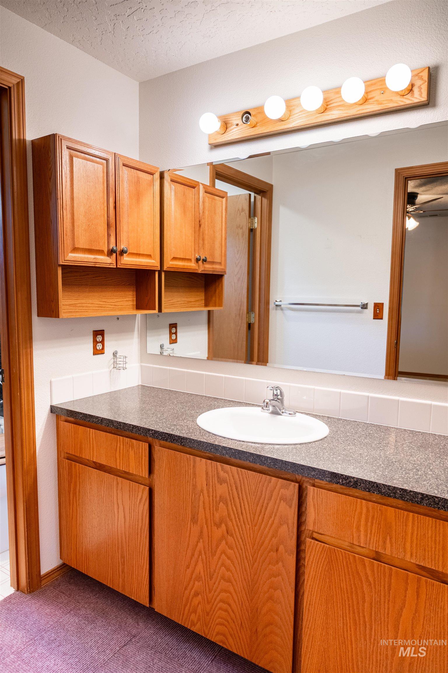 2363 NE 16th St, Fruitland, Idaho 83619-0000, 4 Bedrooms, 2.5 Bathrooms, Residential For Sale, Price $549,999,MLS 98988522