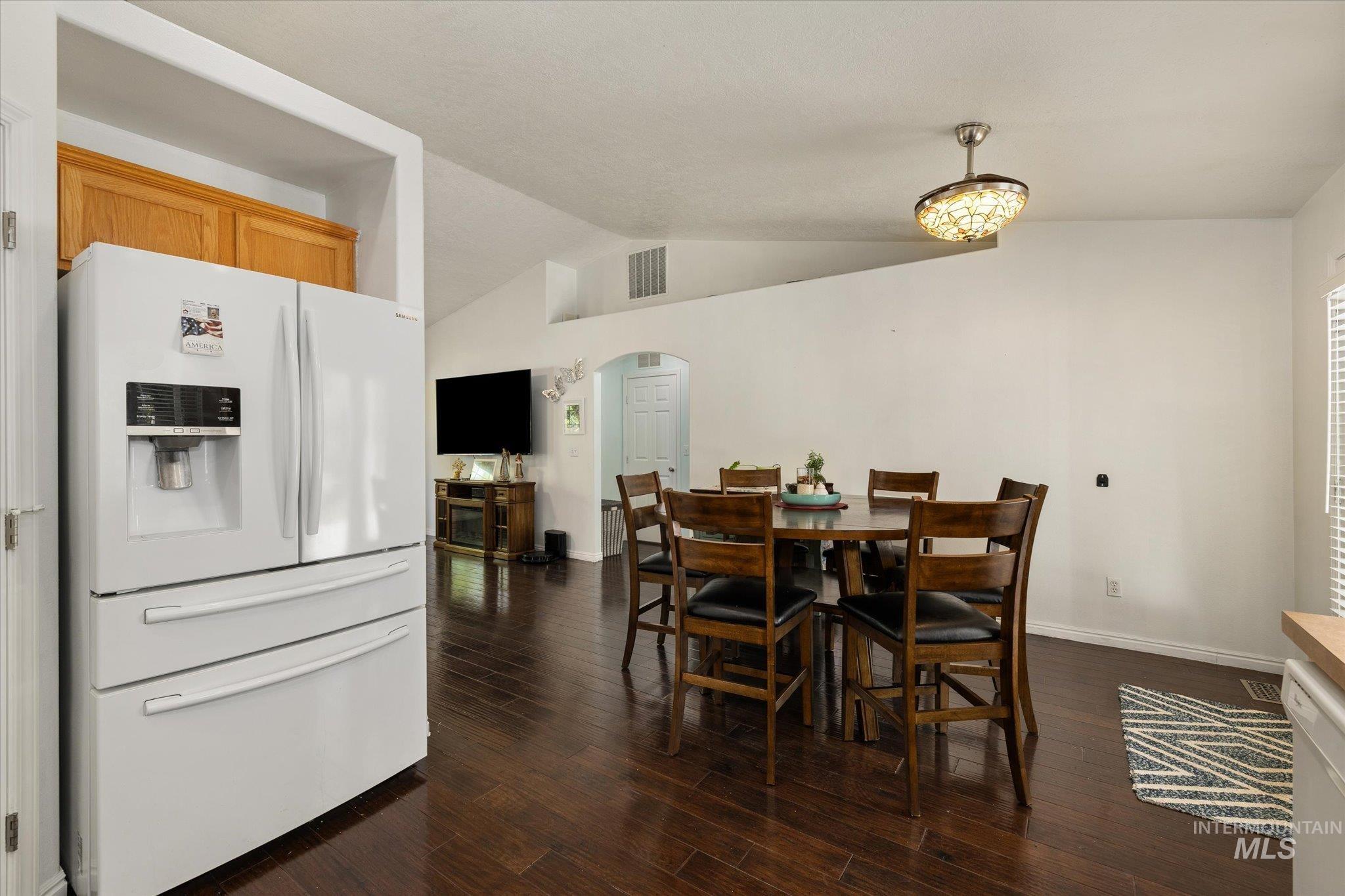 8509 W Falling Star St, Boise, Idaho 83709, 3 Bedrooms, 2 Bathrooms, Residential For Sale, Price $420,000,MLS 98988524