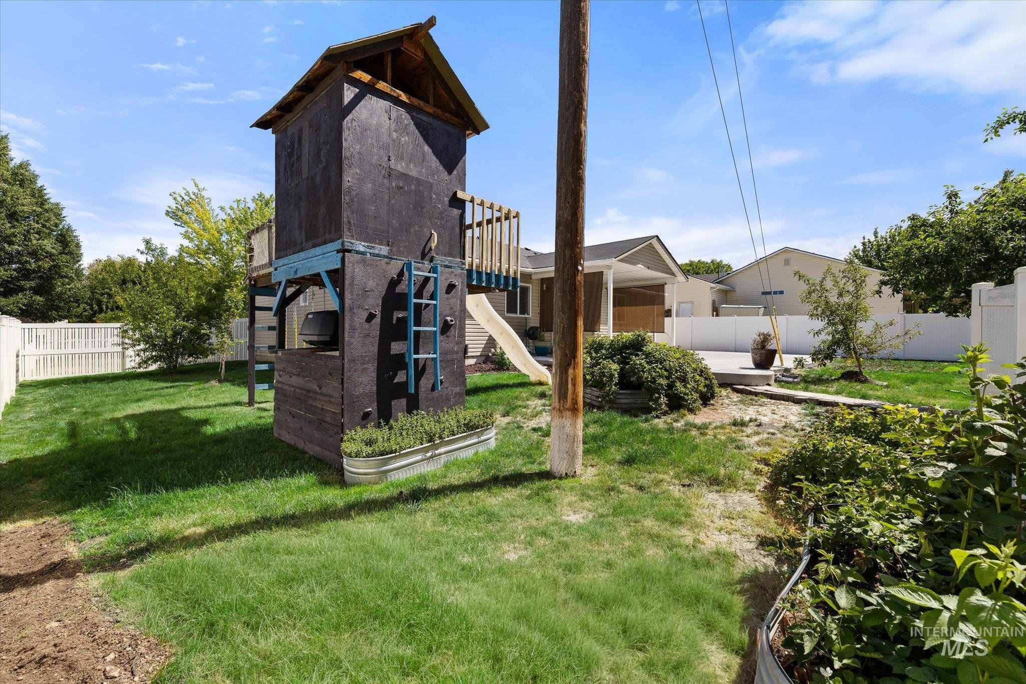 8509 W Falling Star St, Boise, Idaho 83709, 3 Bedrooms, 2 Bathrooms, Residential For Sale, Price $420,000,MLS 98988524