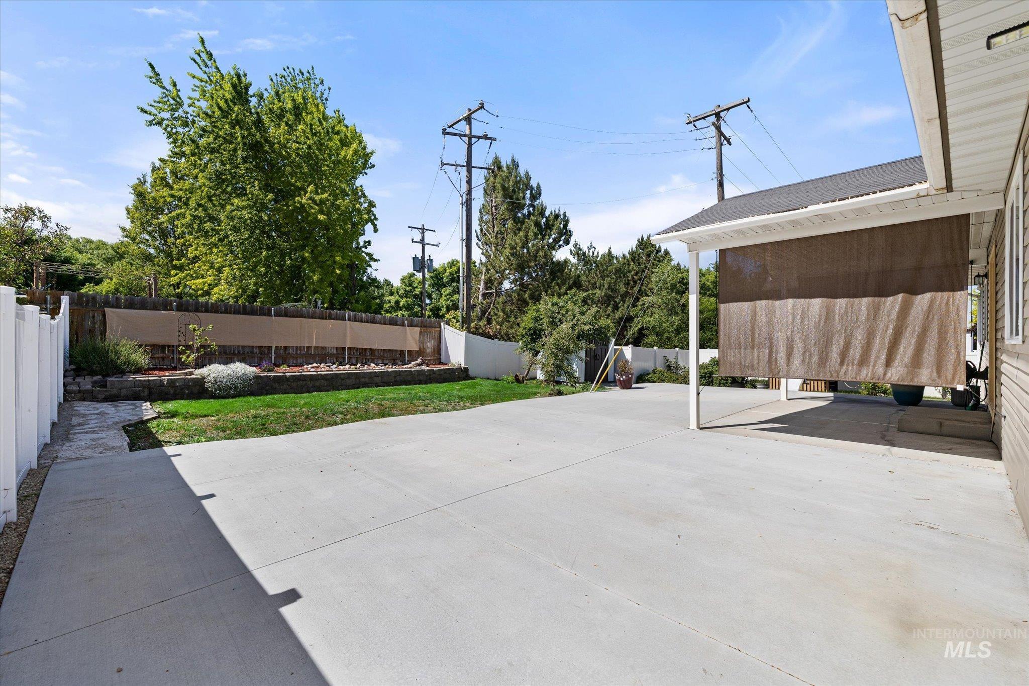 8509 W Falling Star St, Boise, Idaho 83709, 3 Bedrooms, 2 Bathrooms, Residential For Sale, Price $420,000,MLS 98988524