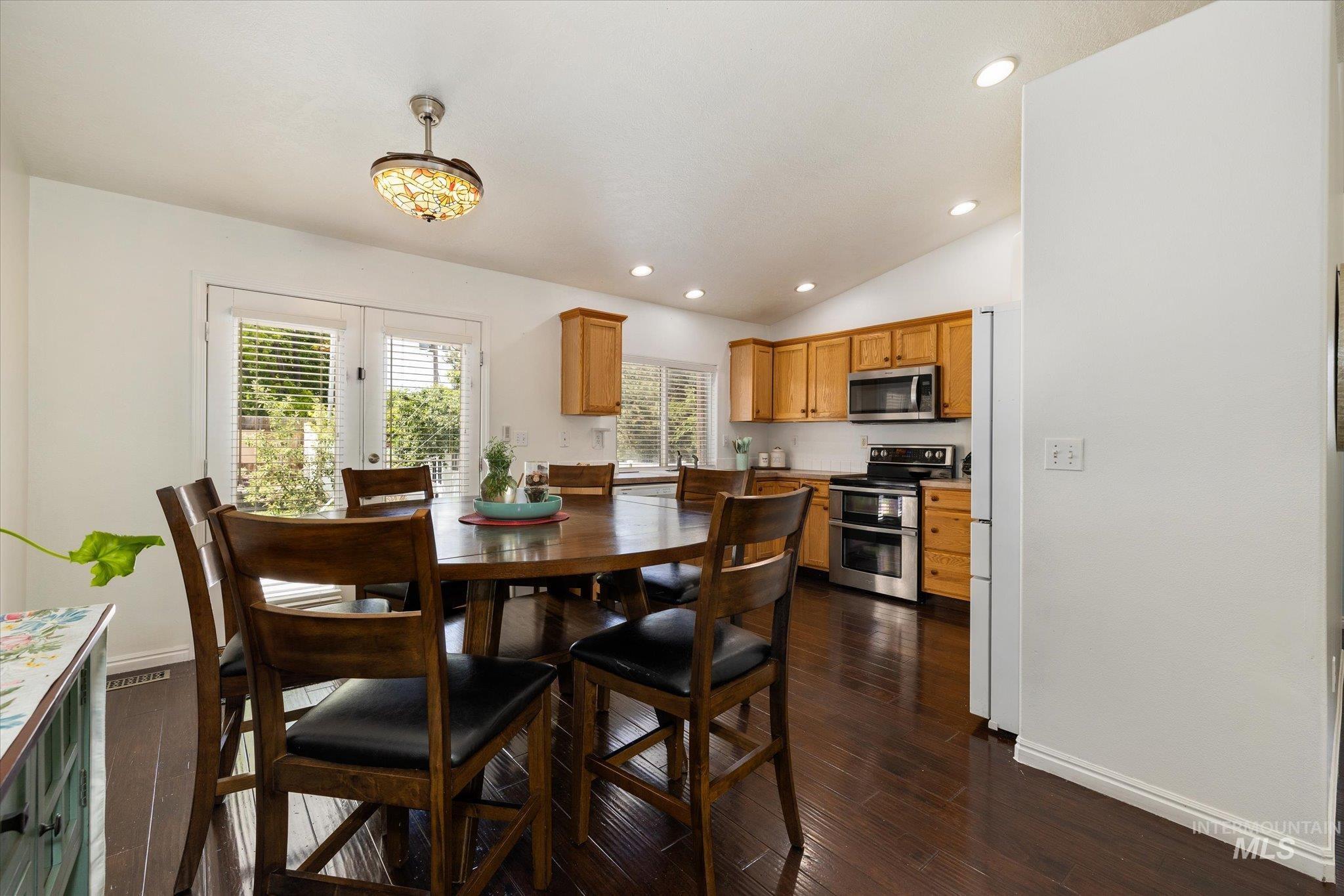 8509 W Falling Star St, Boise, Idaho 83709, 3 Bedrooms, 2 Bathrooms, Residential For Sale, Price $420,000,MLS 98988524
