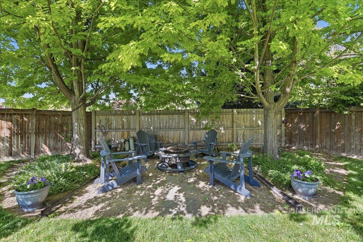 6119 S Red Shine Place, Boise, Idaho 83709, 3 Bedrooms, 2 Bathrooms, Residential For Sale, Price $499,900,MLS 98988531
