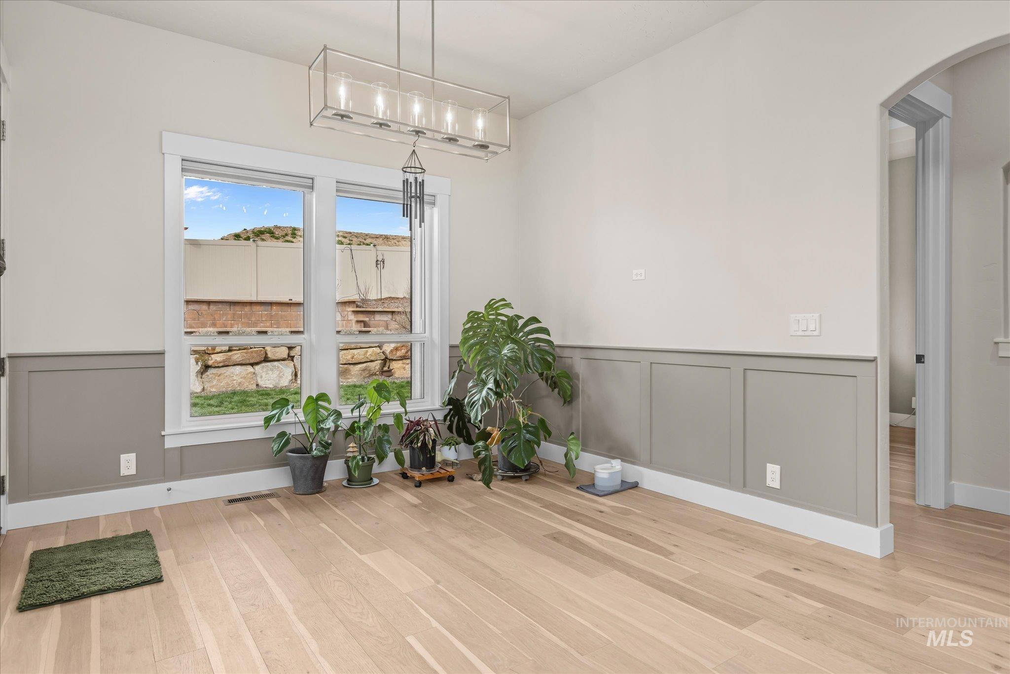 3329 N Cherry Laurel Way, Star, Idaho 83669, 4 Bedrooms, 3 Bathrooms, Residential For Sale, Price $819,900,MLS 98988532