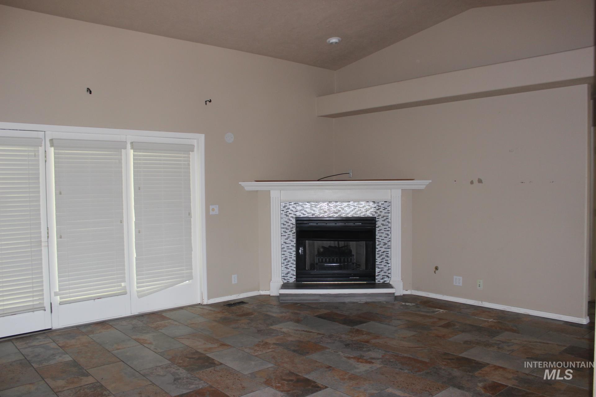 2509 SW 1st Ave, Ontario, Oregon 97914, 3 Bedrooms, 2 Bathrooms, Residential For Sale, Price $390,000,MLS 98988534