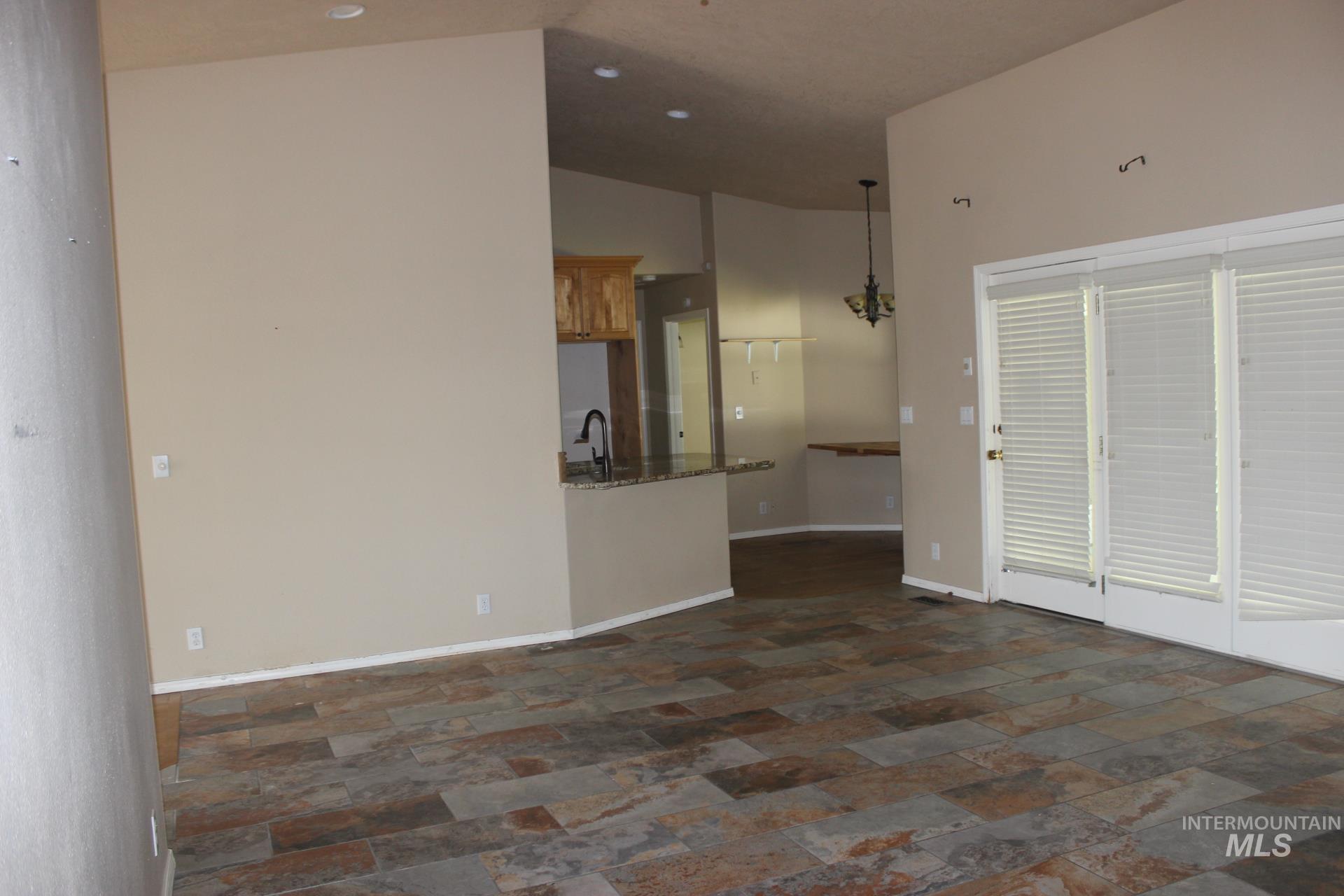 2509 SW 1st Ave, Ontario, Oregon 97914, 3 Bedrooms, 2 Bathrooms, Residential For Sale, Price $390,000,MLS 98988534