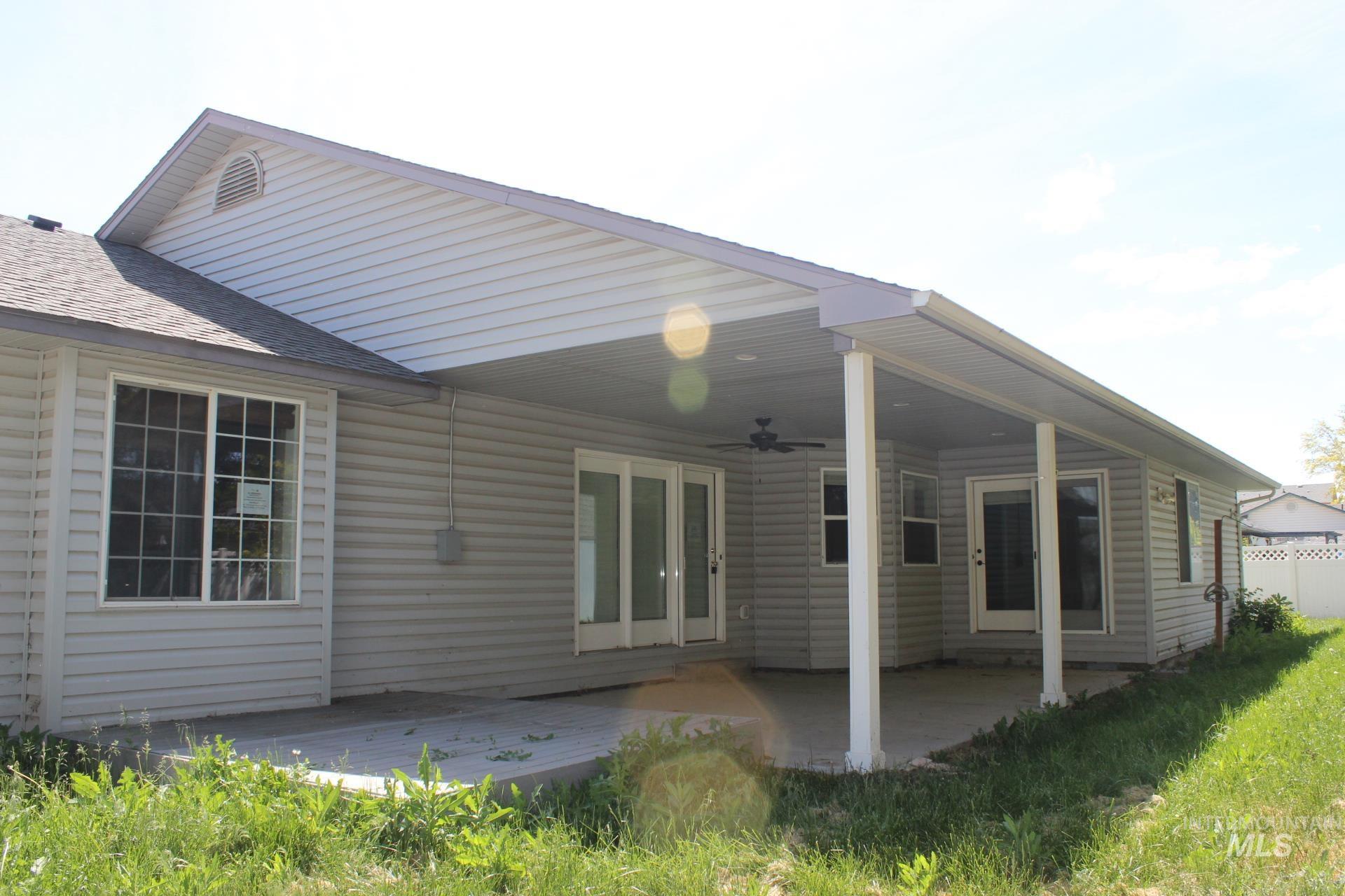 2509 SW 1st Ave, Ontario, Oregon 97914, 3 Bedrooms, 2 Bathrooms, Residential For Sale, Price $390,000,MLS 98988534