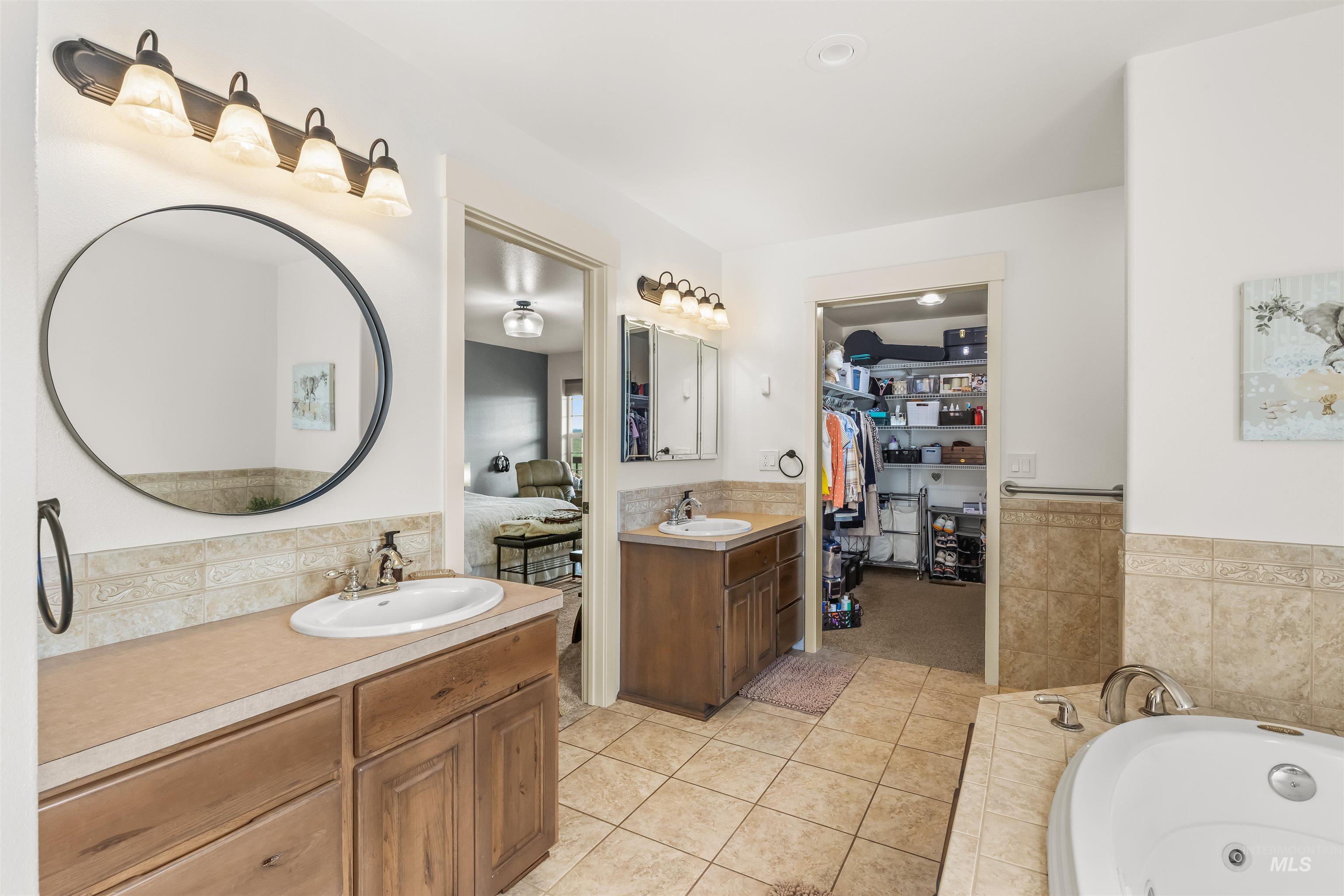 3151 21st Street, Clarkston, Washington 99403, 4 Bedrooms, 4 Bathrooms, Residential For Sale, Price $950,000,MLS 98988540