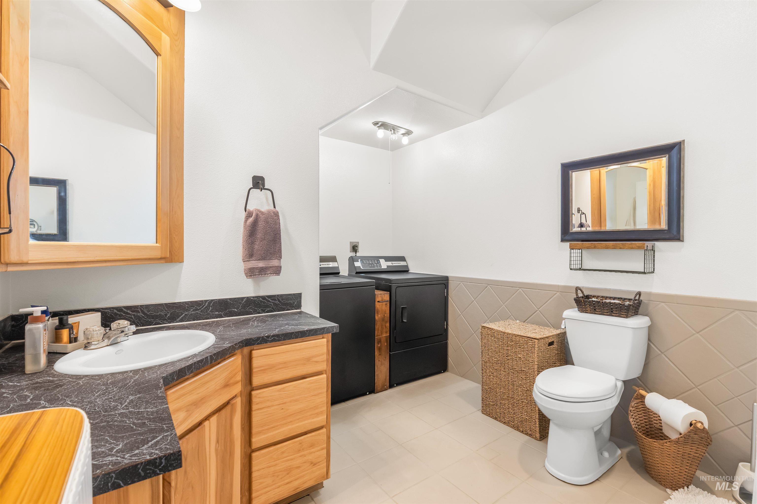 3151 21st Street, Clarkston, Washington 99403, 4 Bedrooms, 4 Bathrooms, Residential For Sale, Price $950,000,MLS 98988540
