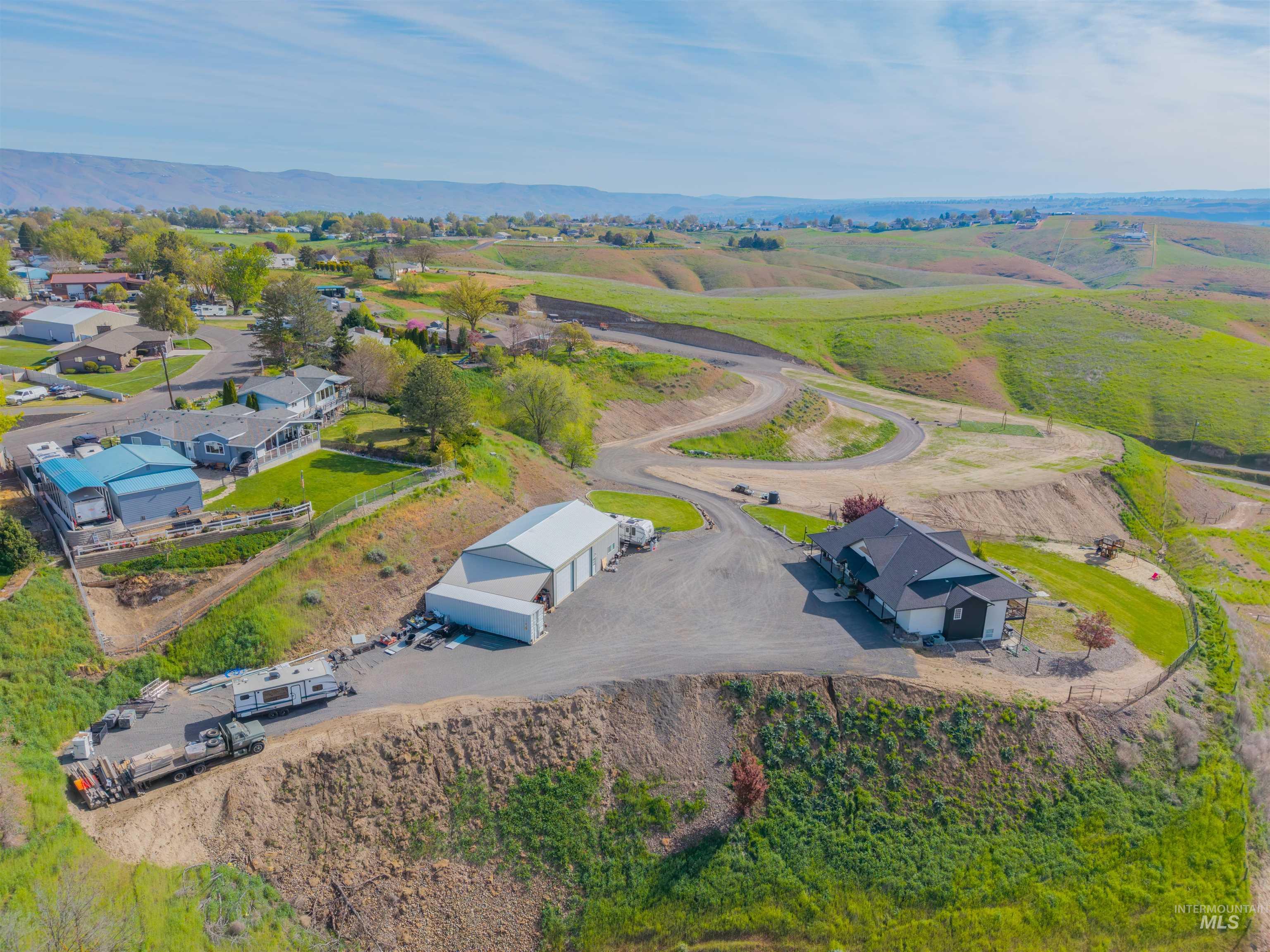 3151 21st Street, Clarkston, Washington 99403, 4 Bedrooms, 4 Bathrooms, Residential For Sale, Price $950,000,MLS 98988540