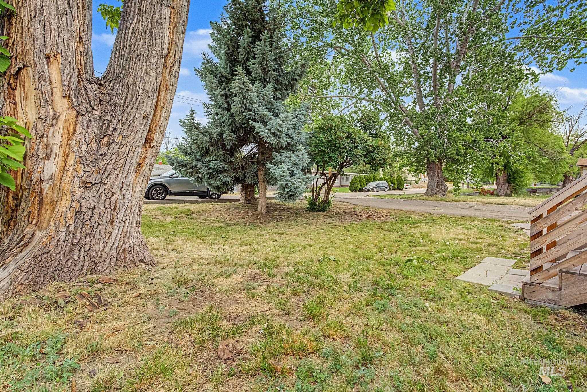 316 7th Ave. N, Nampa, Idaho 83684, 2 Bedrooms, 1 Bathroom, Residential For Sale, Price $319,900,MLS 98988541