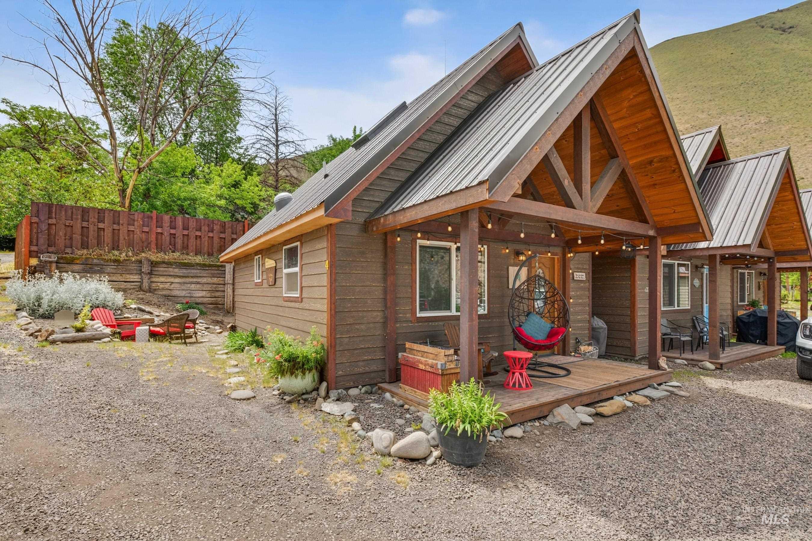 1432 #4 Salmon Drive, Riggins, Idaho 83549, 1 Bedroom, 1 Bathroom, Residential For Sale, Price $295,000,MLS 98988543