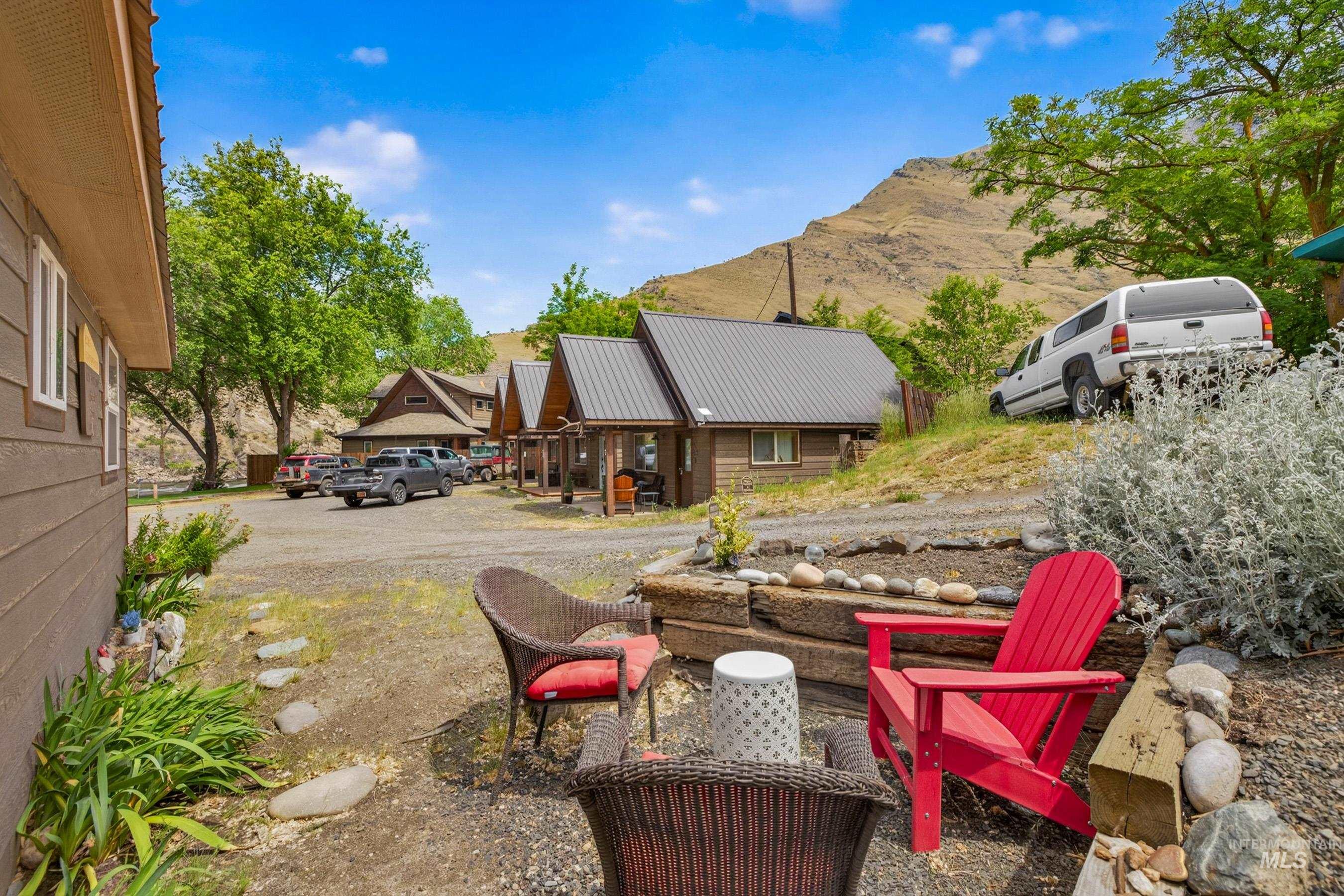 1432 #4 Salmon Drive, Riggins, Idaho 83549, 1 Bedroom, 1 Bathroom, Residential For Sale, Price $295,000,MLS 98988543
