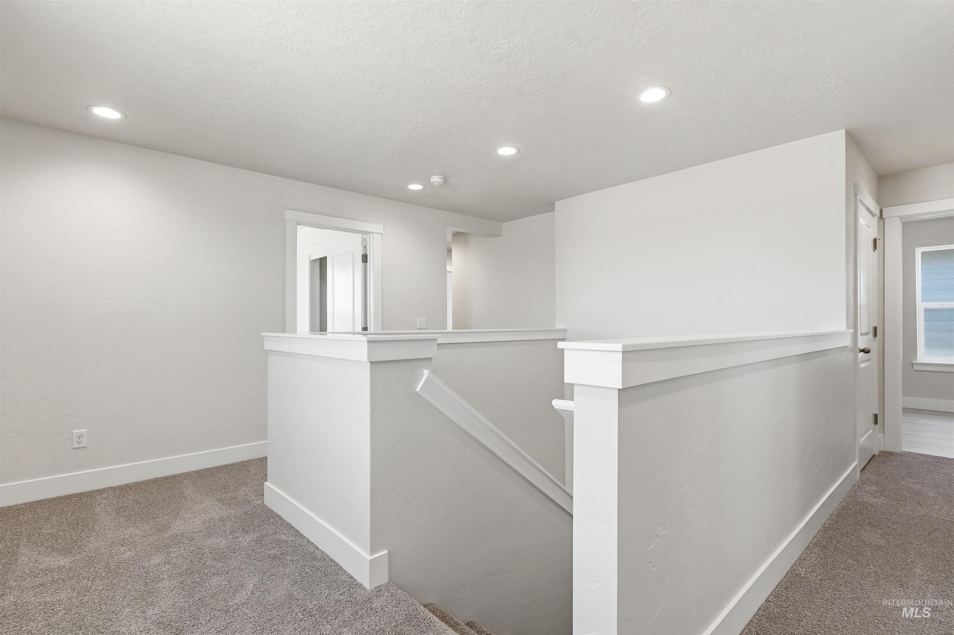 5913 W Parachute Dr, Meridian, Idaho 83646, 3 Bedrooms, 2.5 Bathrooms, Residential For Sale, Price $579,990,MLS 98988544