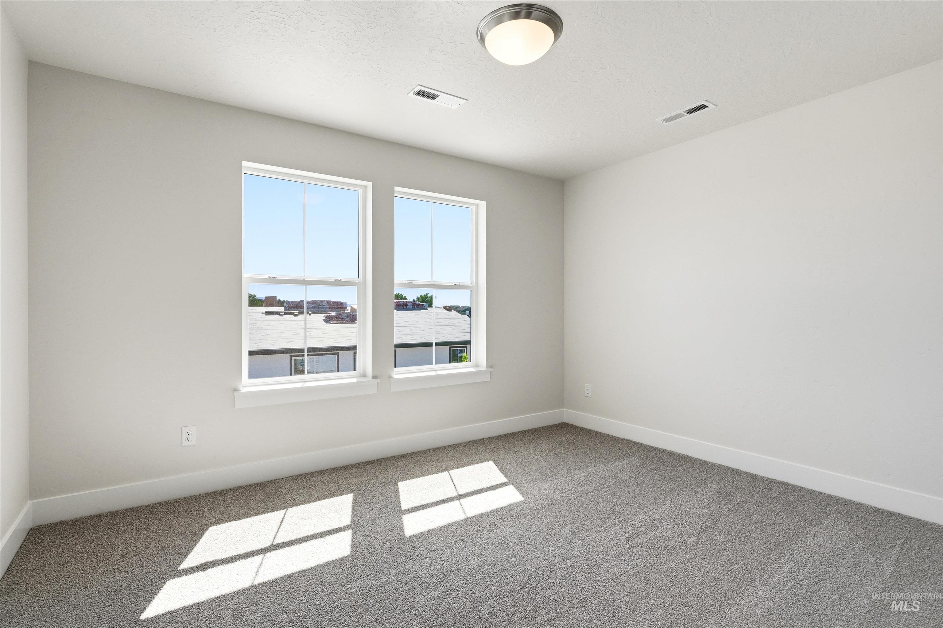 5913 W Parachute Dr, Meridian, Idaho 83646, 3 Bedrooms, 2.5 Bathrooms, Residential For Sale, Price $579,990,MLS 98988544