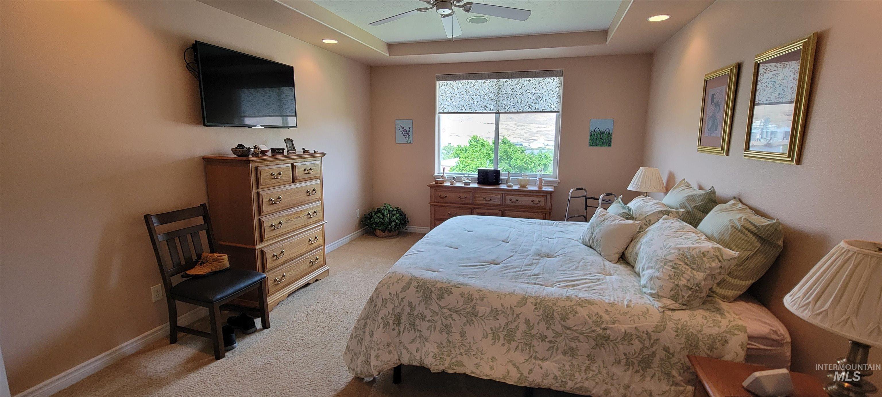 910 Vineland, Clarkston, Washington 99403, 3 Bedrooms, 3 Bathrooms, Residential For Sale, Price $474,900,MLS 98988546