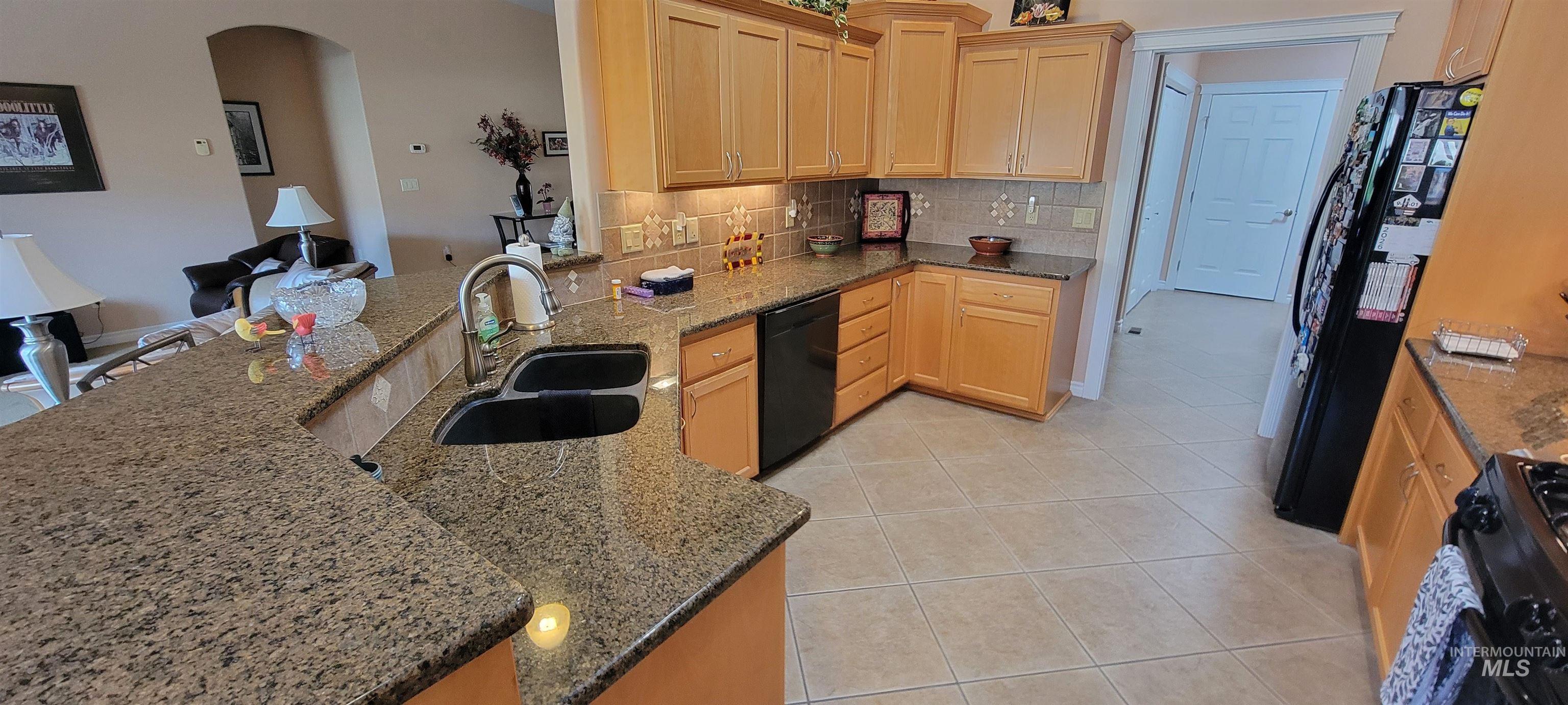 910 Vineland, Clarkston, Washington 99403, 3 Bedrooms, 3 Bathrooms, Residential For Sale, Price $474,900,MLS 98988546