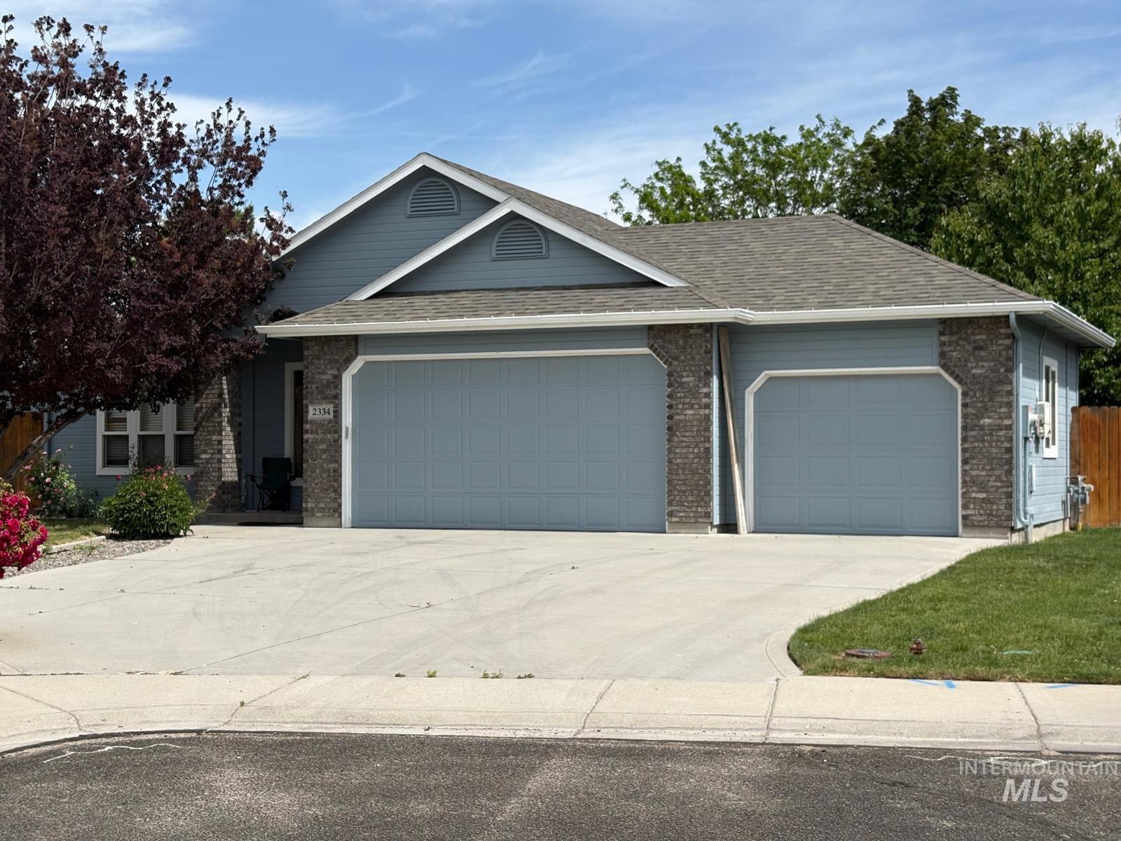 2334 S Chicago St, Nampa, Idaho 83686, 5 Bedrooms, 2 Bathrooms, Residential For Sale, Price $399,000,MLS 98988548