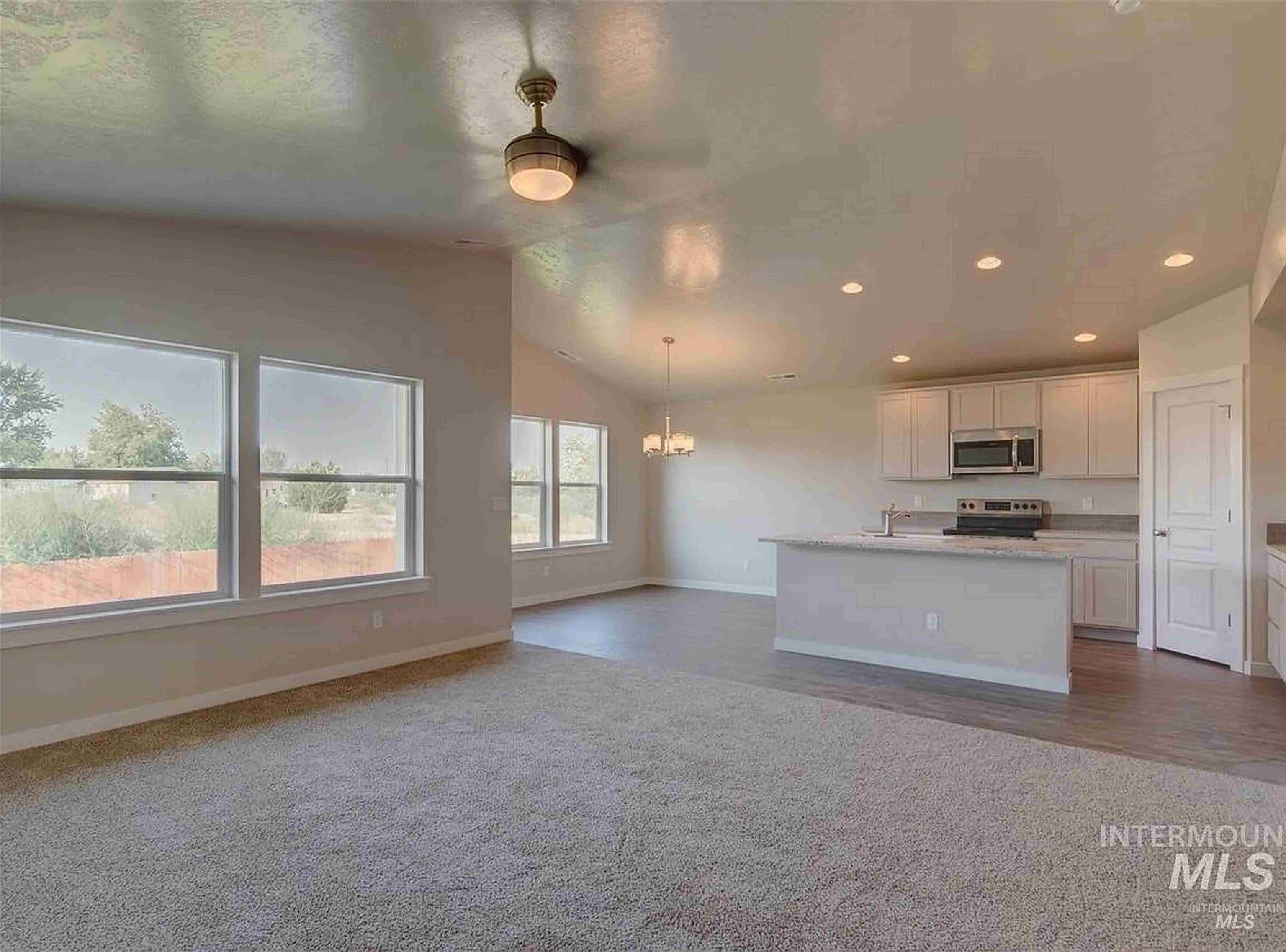 1193 W Crosswind Dr, Meridian, Idaho 83646, 3 Bedrooms, 2 Bathrooms, Residential For Sale, Price $425,000,MLS 98988550