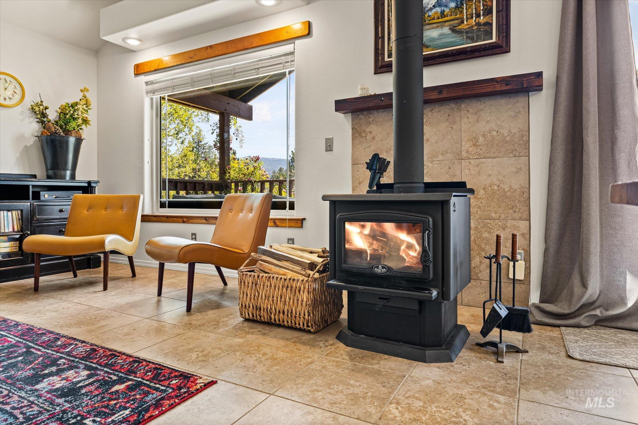 646 Packer John, Garden Valley, Idaho 83622, 2 Bedrooms, 1 Bathroom, Residential For Sale, Price $489,900, 98988552