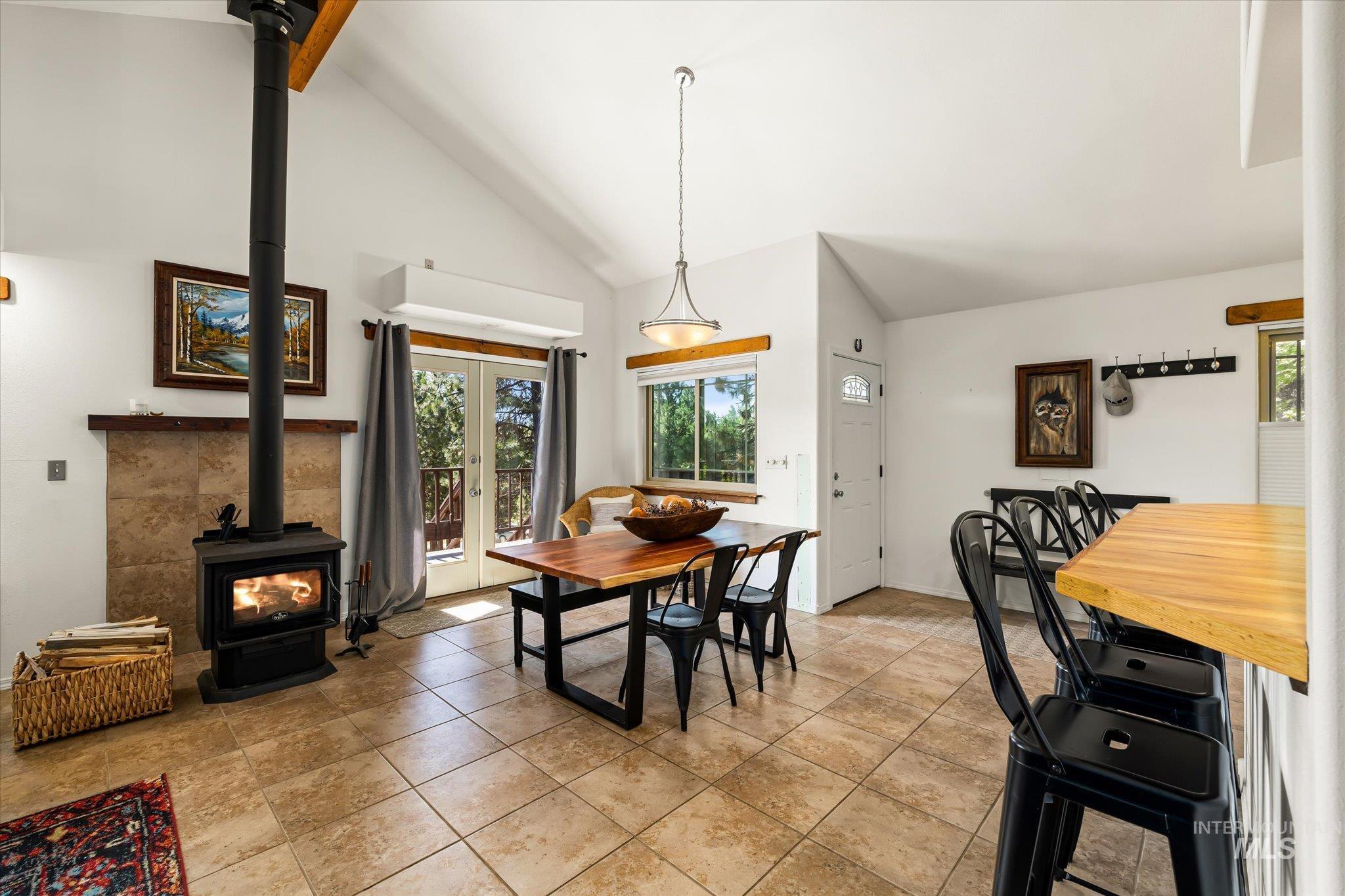 646 Packer John, Garden Valley, Idaho 83622, 2 Bedrooms, 1 Bathroom, Residential For Sale, Price $489,900, 98988552