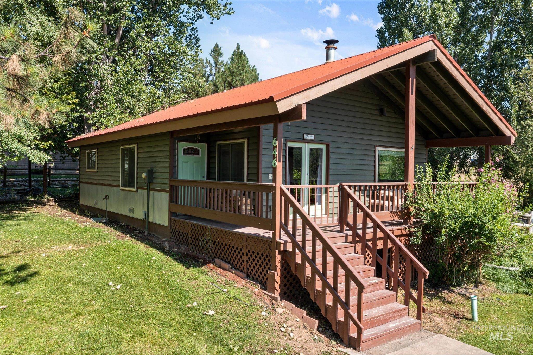 646 Packer John, Garden Valley, Idaho 83622, 2 Bedrooms, 1 Bathroom, Residential For Sale, Price $489,900, 98988552