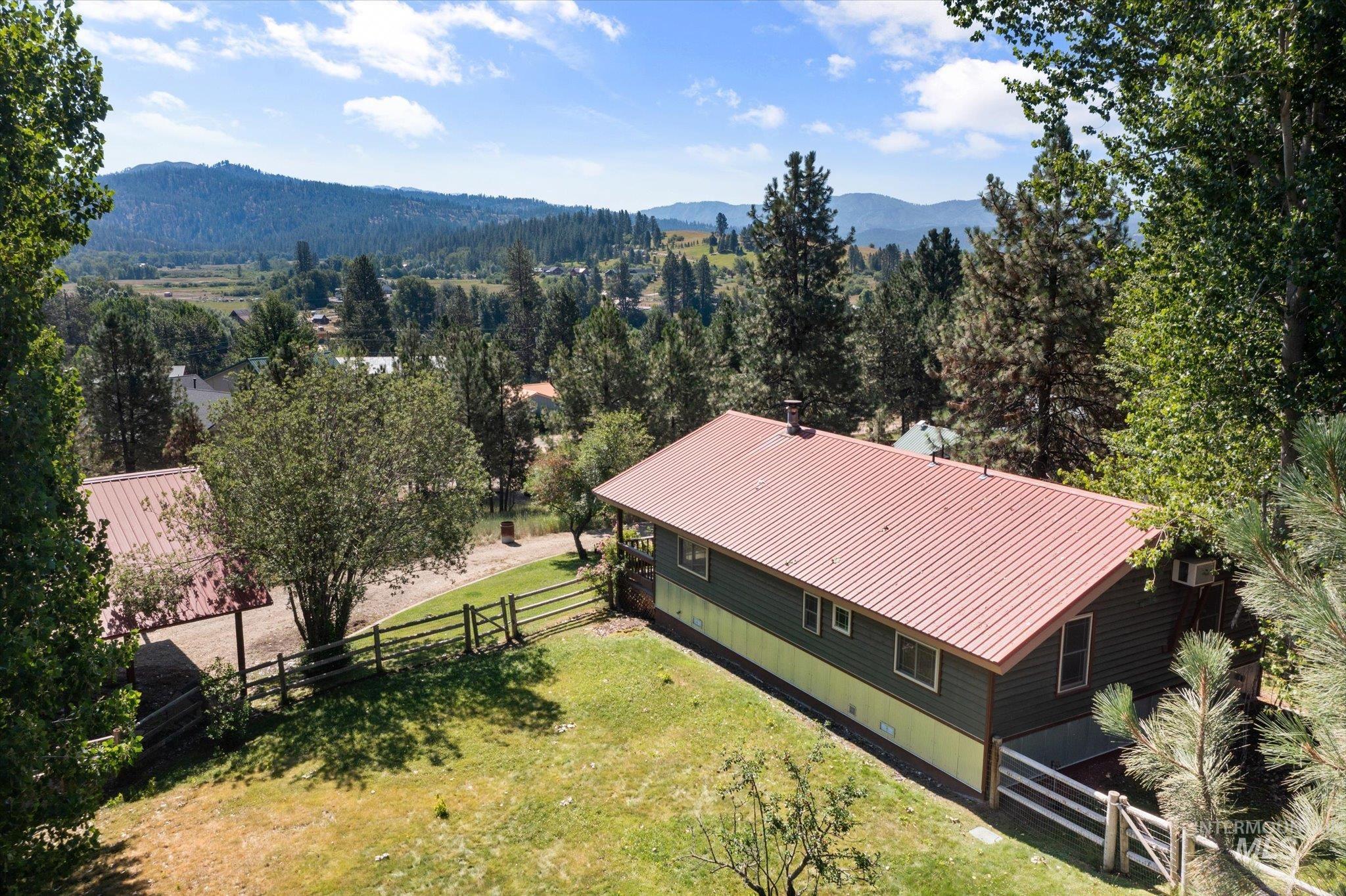 646 Packer John, Garden Valley, Idaho 83622, 2 Bedrooms, 1 Bathroom, Residential For Sale, Price $489,900, 98988552