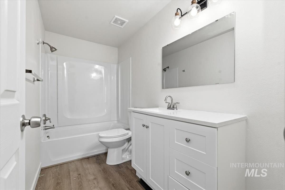 1448 E Carter Lane, Boise, Idaho 83706, 2 Bedrooms, 1.5 Bathrooms, Residential For Sale, Price $324,000,MLS 98988558