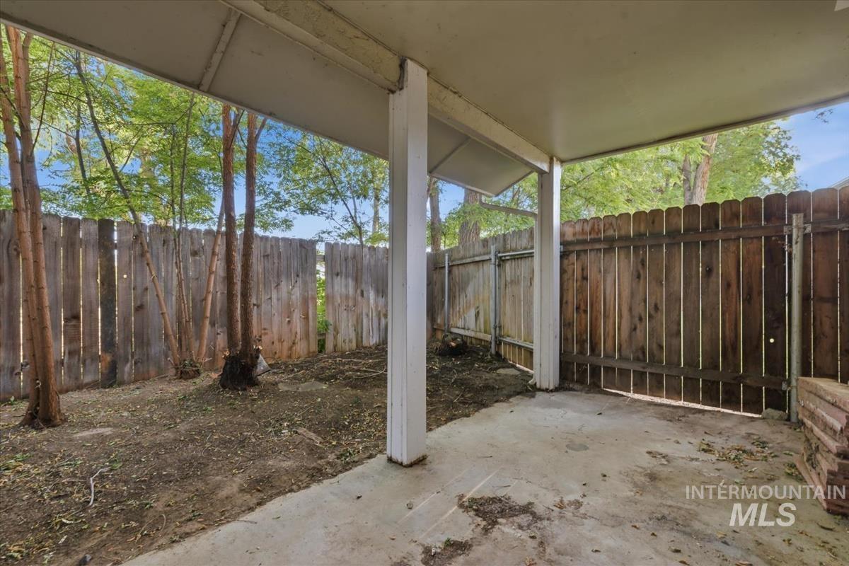 1448 E Carter Lane, Boise, Idaho 83706, 2 Bedrooms, 1.5 Bathrooms, Residential For Sale, Price $324,000,MLS 98988558