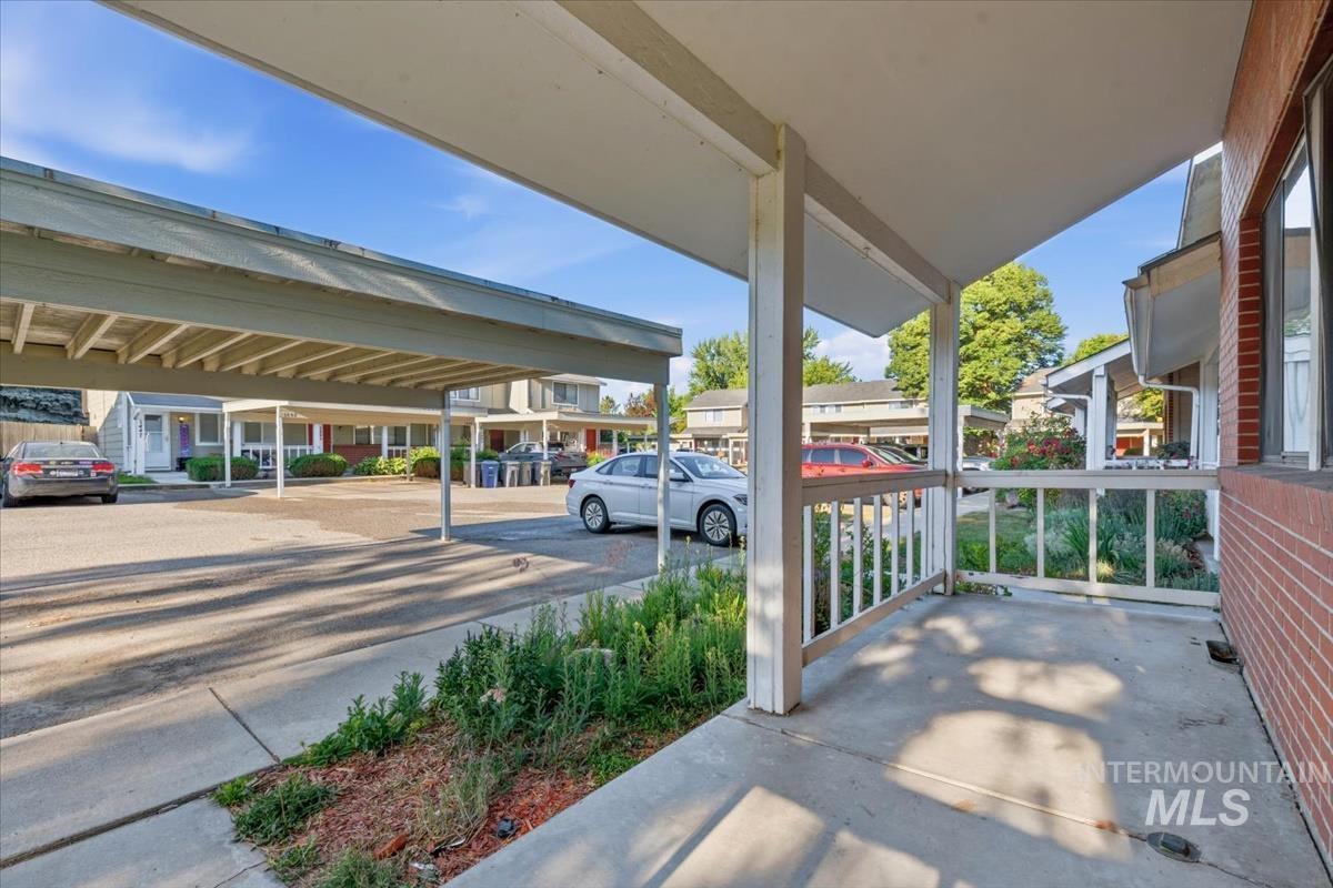 1448 E Carter Lane, Boise, Idaho 83706, 2 Bedrooms, 1.5 Bathrooms, Residential For Sale, Price $324,000,MLS 98988558