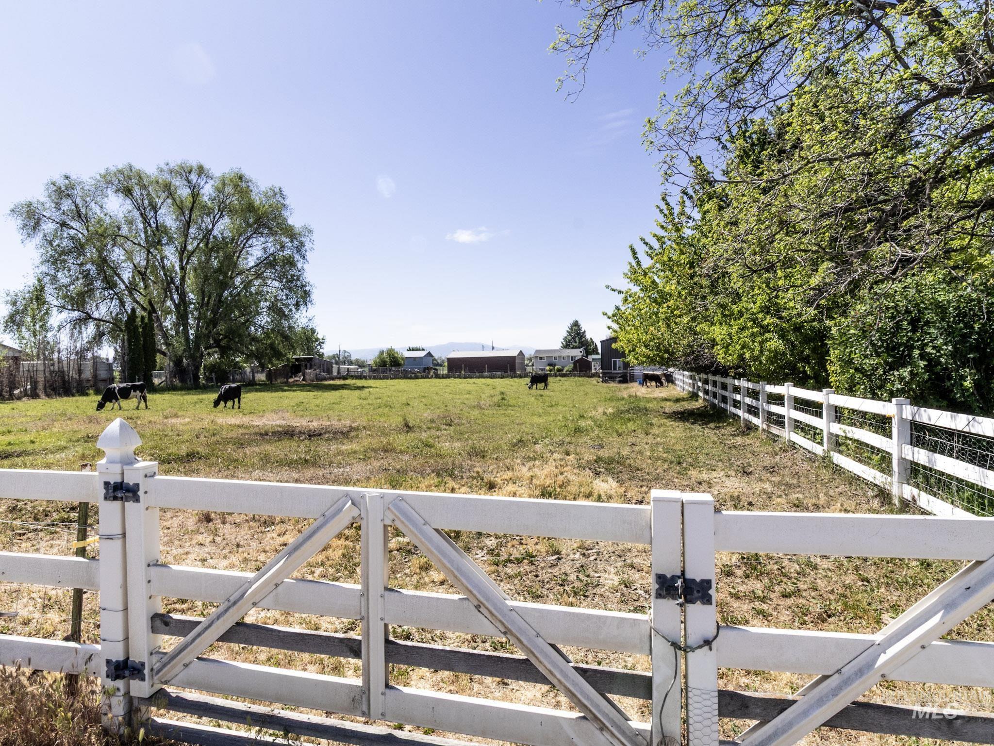 585 W Baseline Rd, Paul, Idaho 83347, 3 Bedrooms, 2 Bathrooms, Residential For Sale, Price $546,500,MLS 98988571