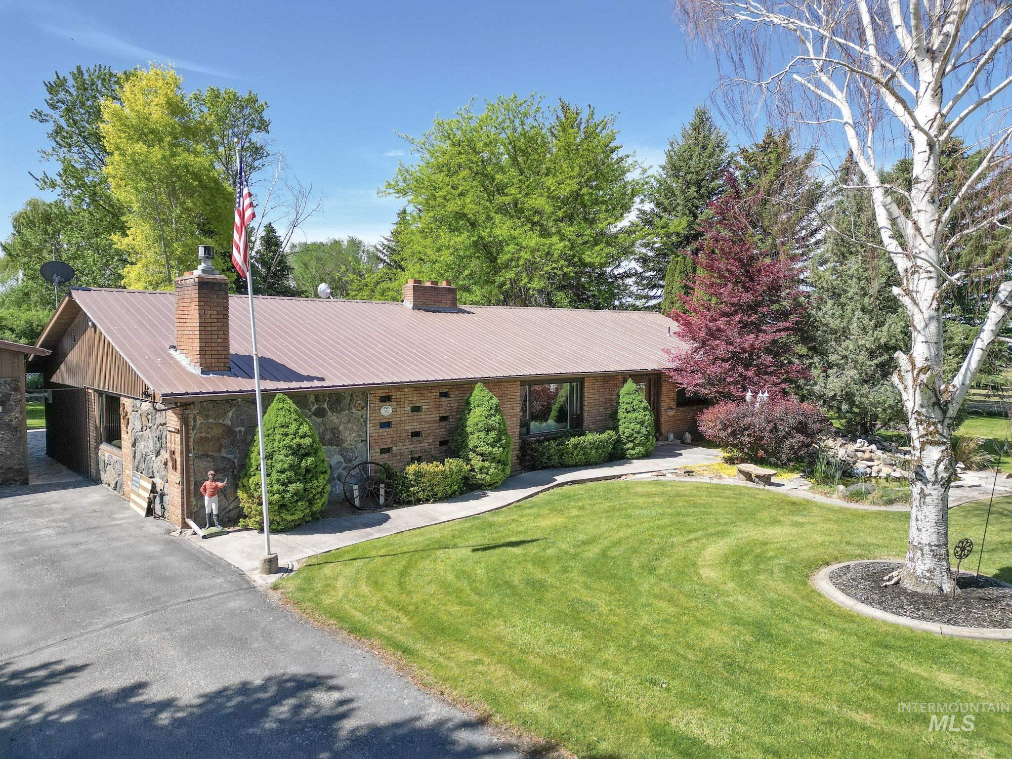 585 W Baseline Rd, Paul, Idaho 83347, 3 Bedrooms, 2 Bathrooms, Residential For Sale, Price $546,500,MLS 98988571