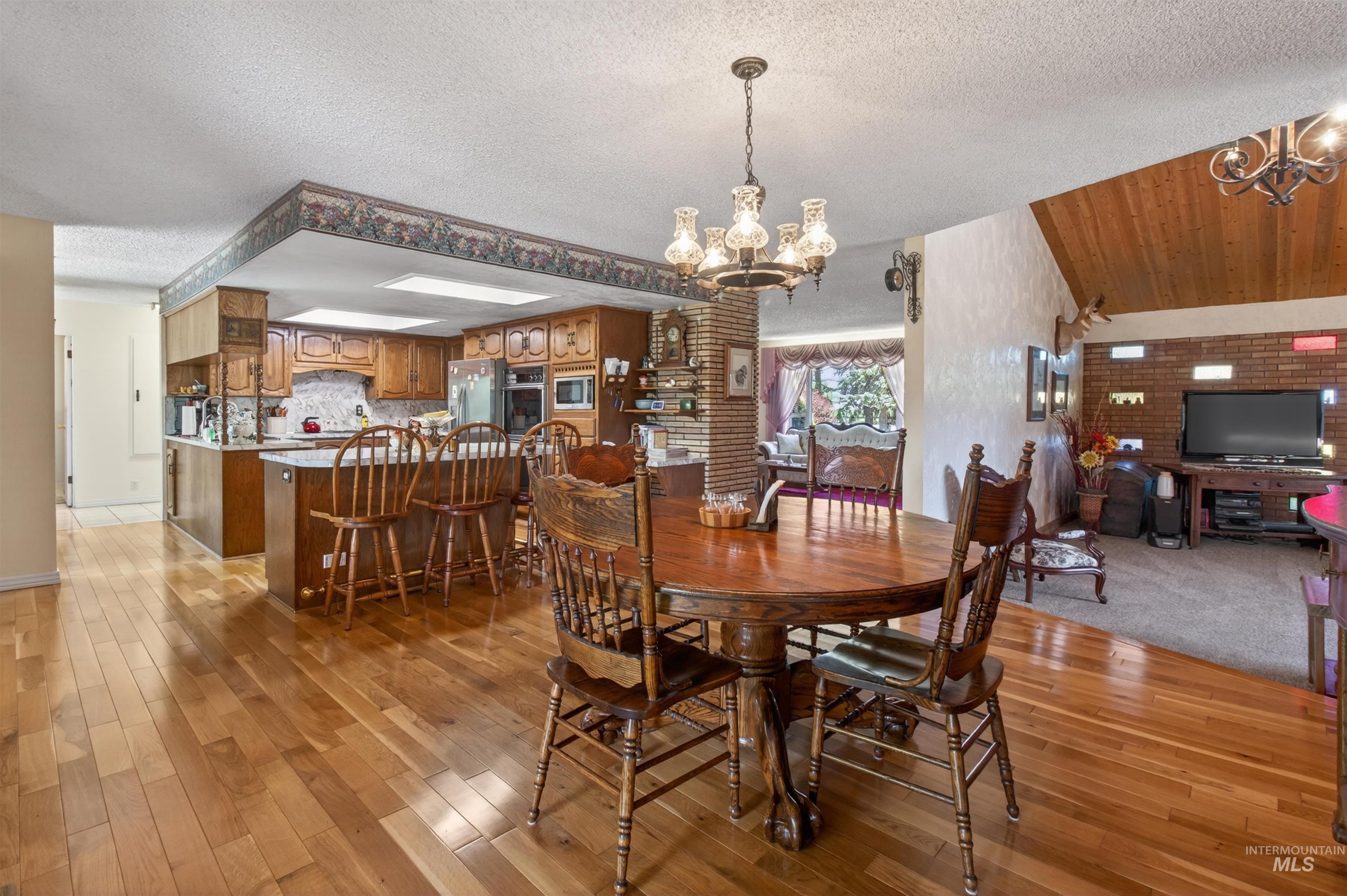 585 W Baseline Rd, Paul, Idaho 83347, 3 Bedrooms, 2 Bathrooms, Residential For Sale, Price $546,500,MLS 98988571