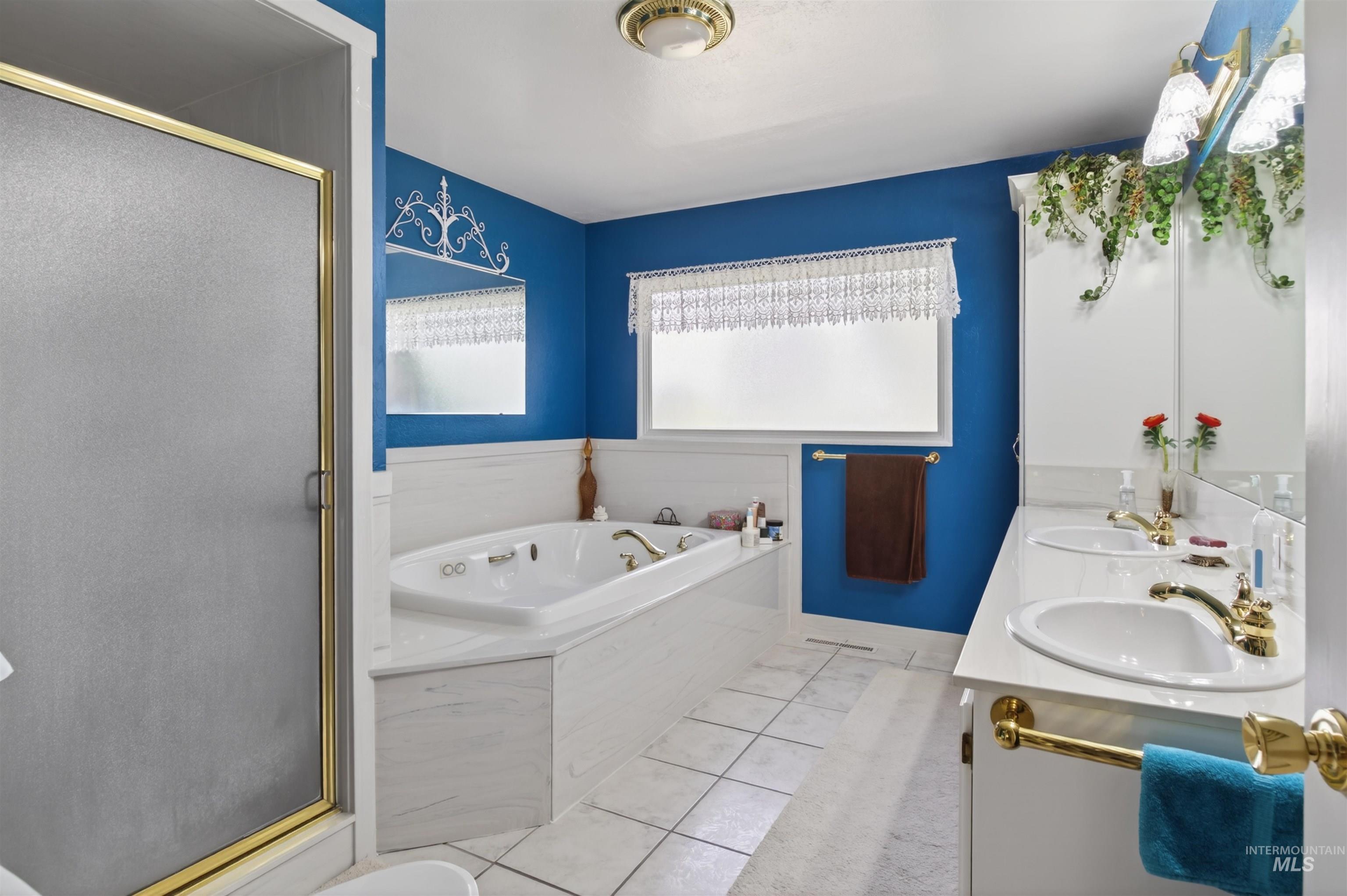 585 W Baseline Rd, Paul, Idaho 83347, 3 Bedrooms, 2 Bathrooms, Residential For Sale, Price $546,500,MLS 98988571