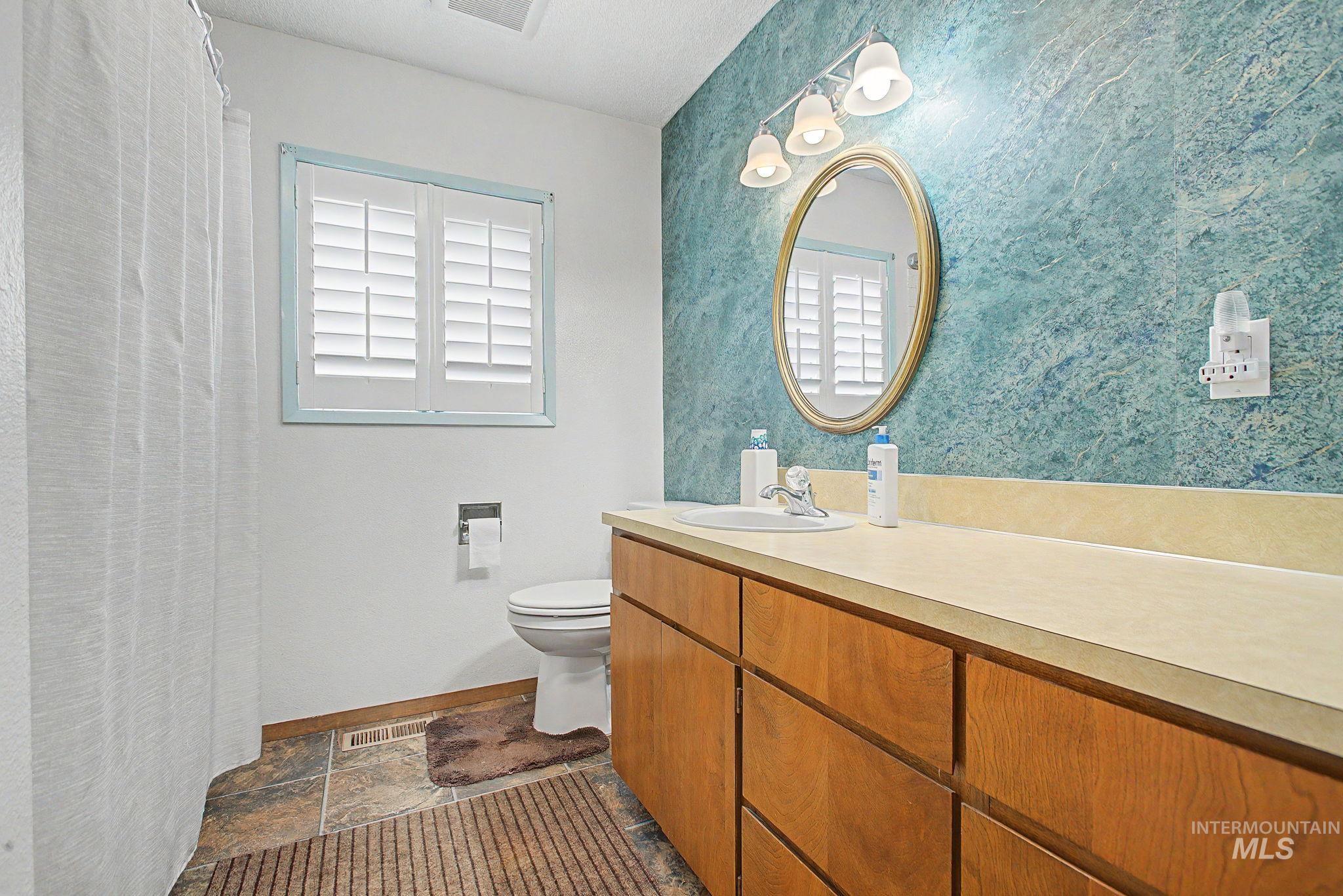 823 Grelle Dr., Lewiston, Idaho 83501, 3 Bedrooms, 2 Bathrooms, Residential For Sale, Price $359,700,MLS 98988572