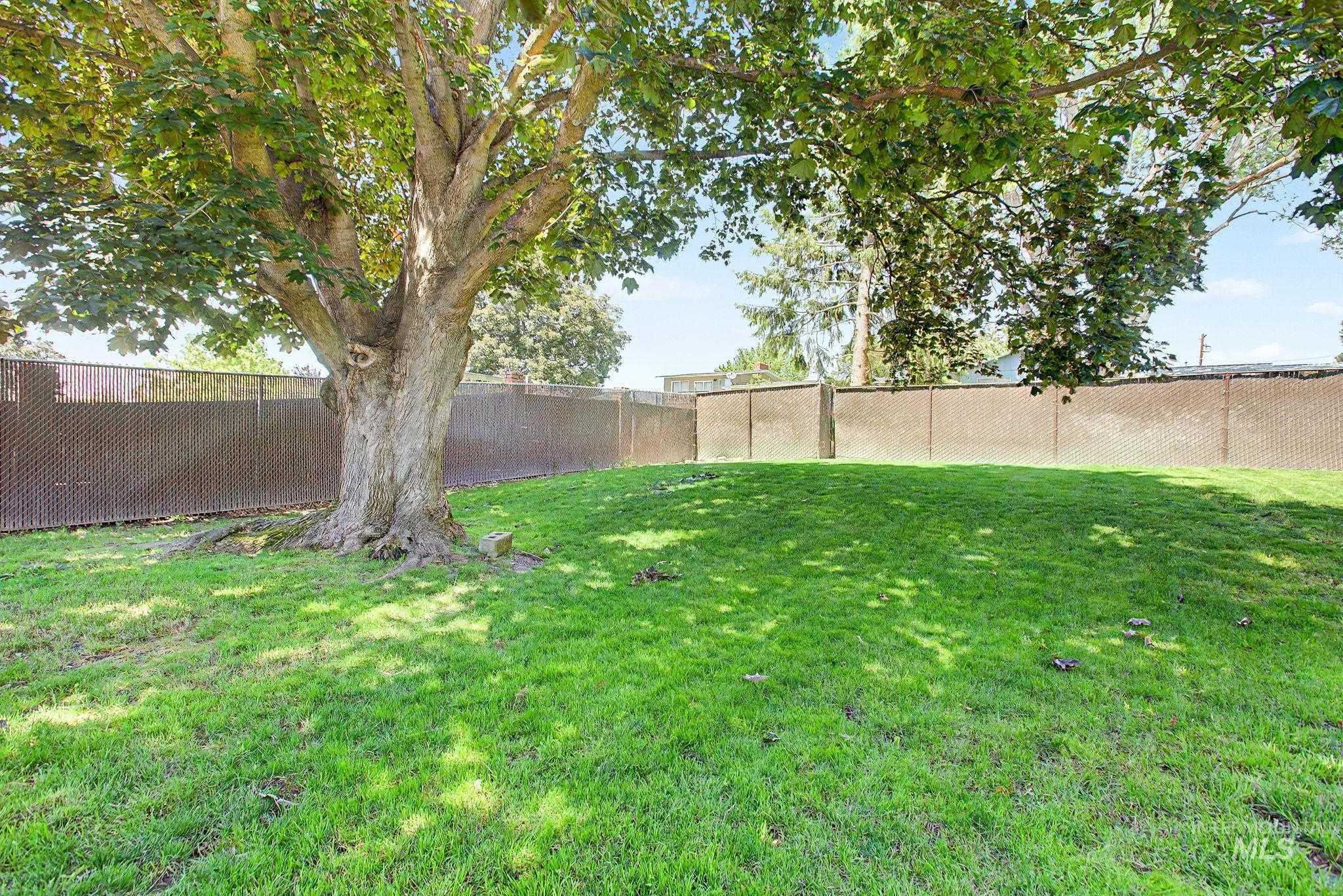 823 Grelle Dr., Lewiston, Idaho 83501, 3 Bedrooms, 2 Bathrooms, Residential For Sale, Price $359,700,MLS 98988572
