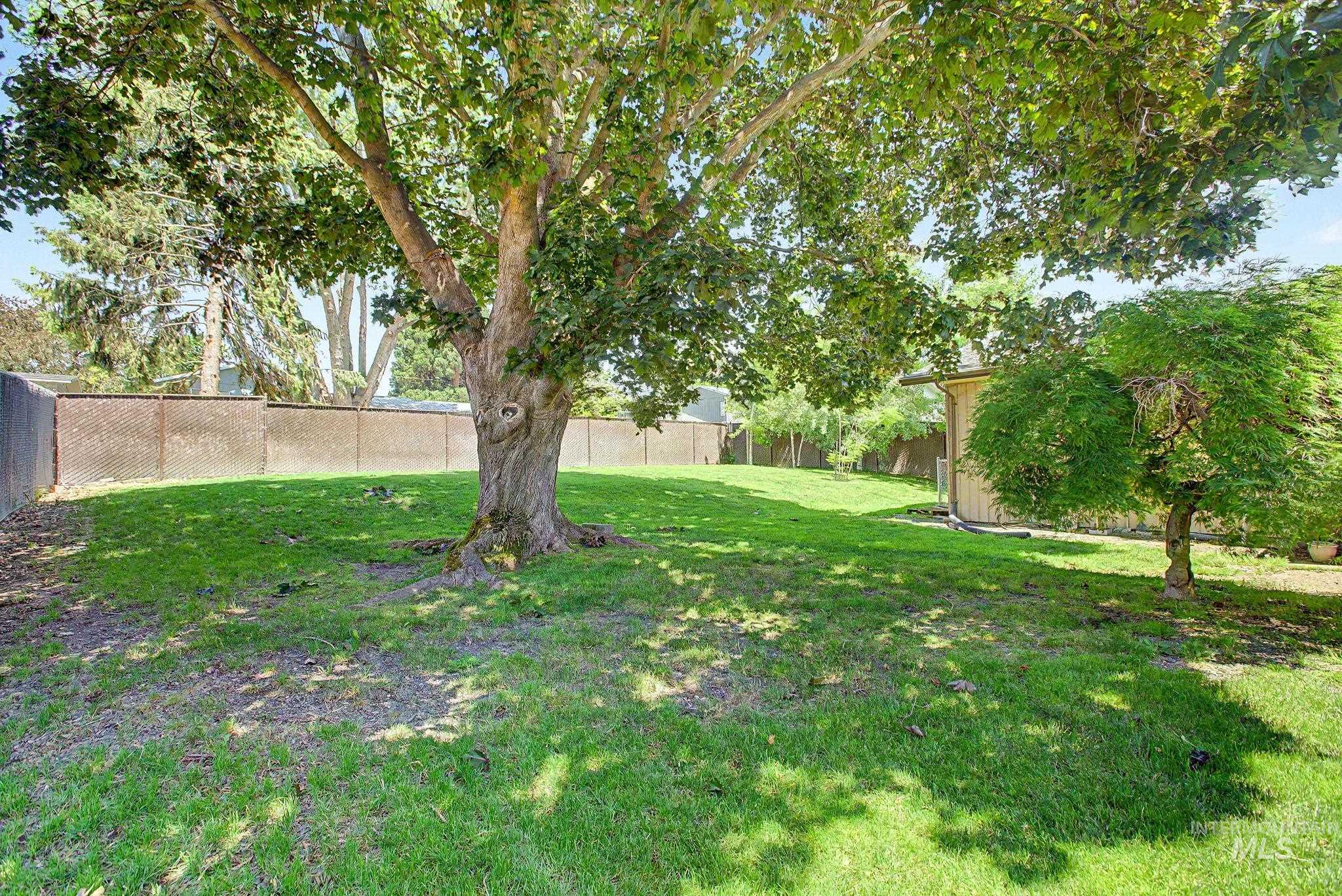 823 Grelle Dr., Lewiston, Idaho 83501, 3 Bedrooms, 2 Bathrooms, Residential For Sale, Price $359,700,MLS 98988572