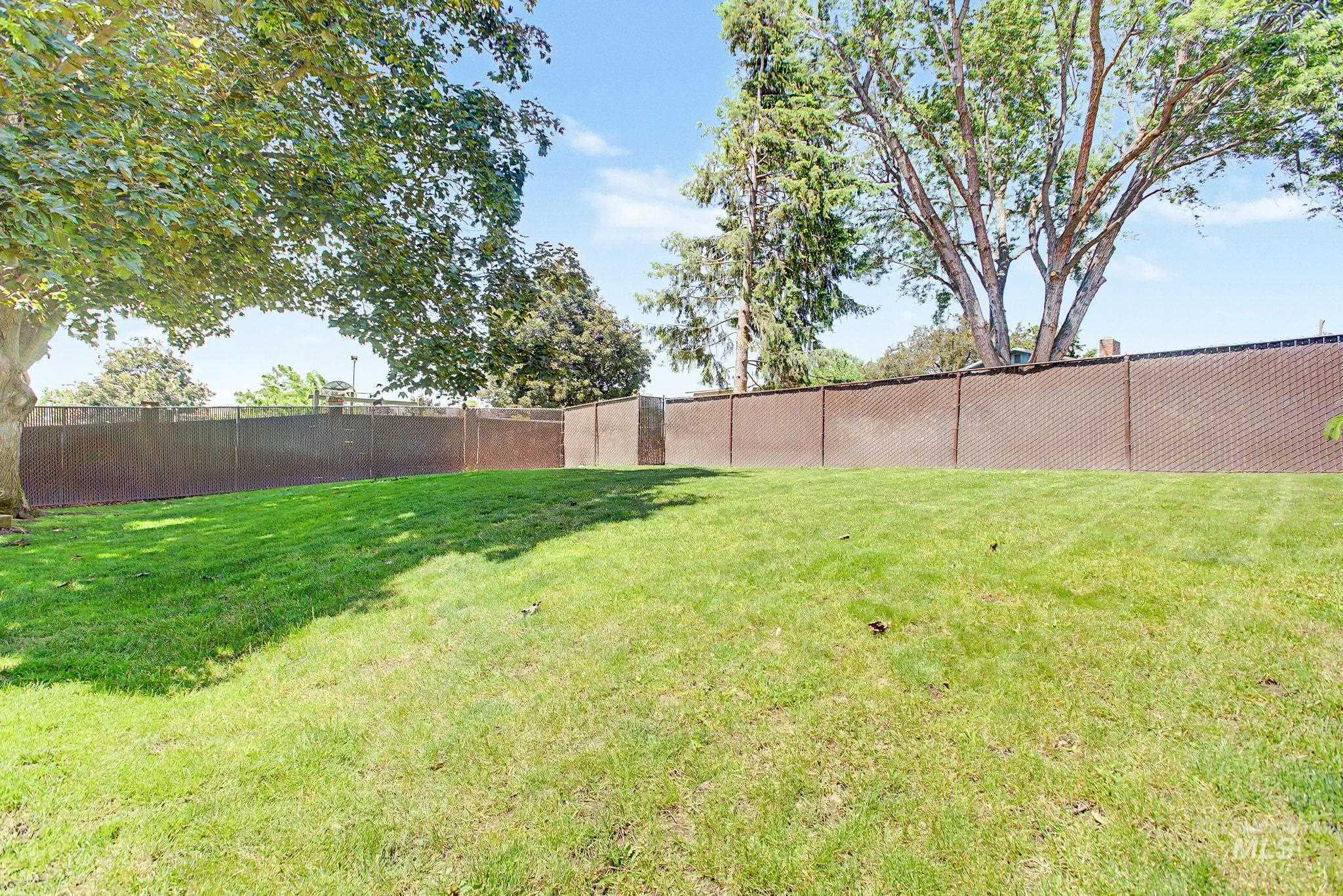 823 Grelle Dr., Lewiston, Idaho 83501, 3 Bedrooms, 2 Bathrooms, Residential For Sale, Price $359,700,MLS 98988572