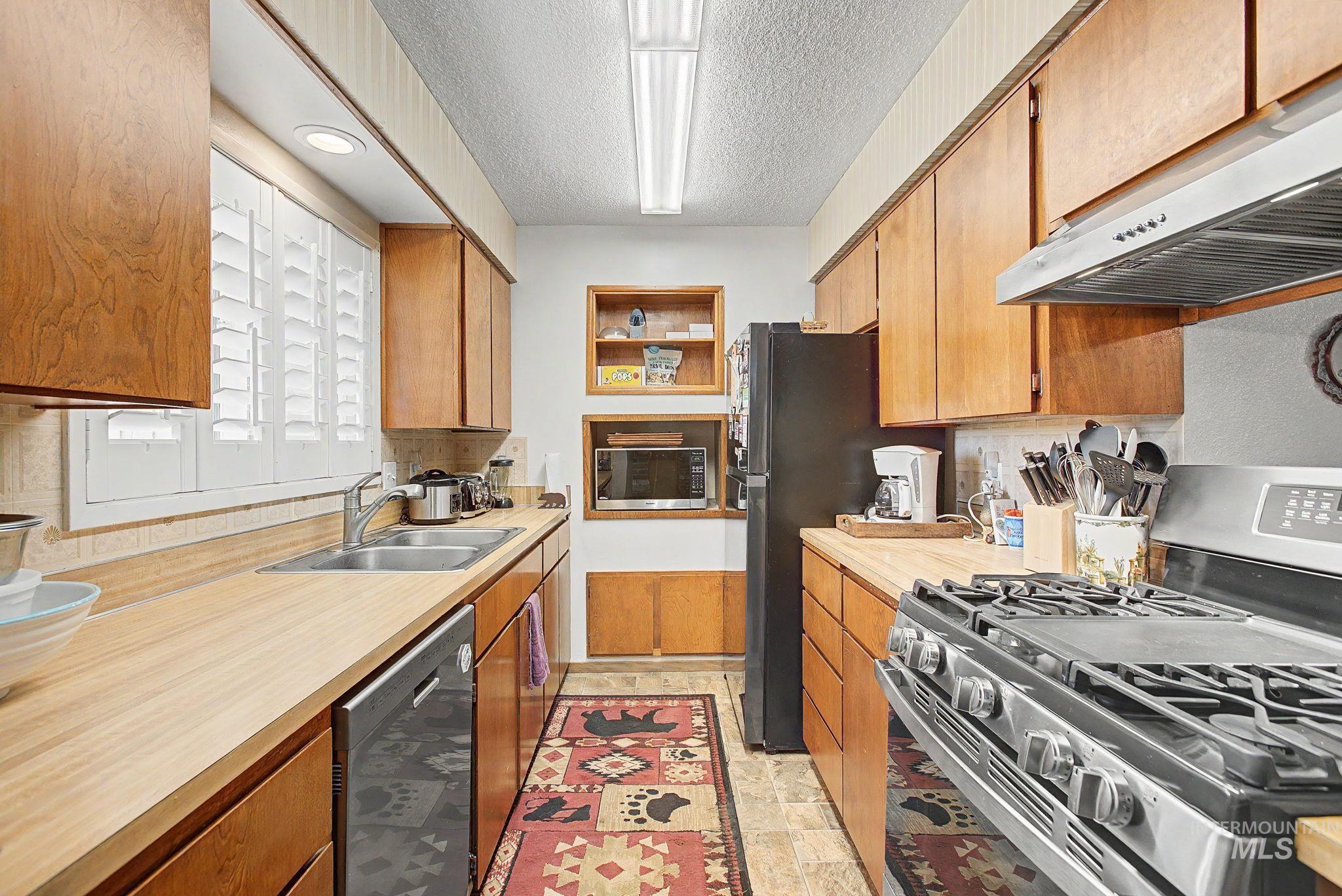 823 Grelle Dr., Lewiston, Idaho 83501, 3 Bedrooms, 2 Bathrooms, Residential For Sale, Price $359,700,MLS 98988572