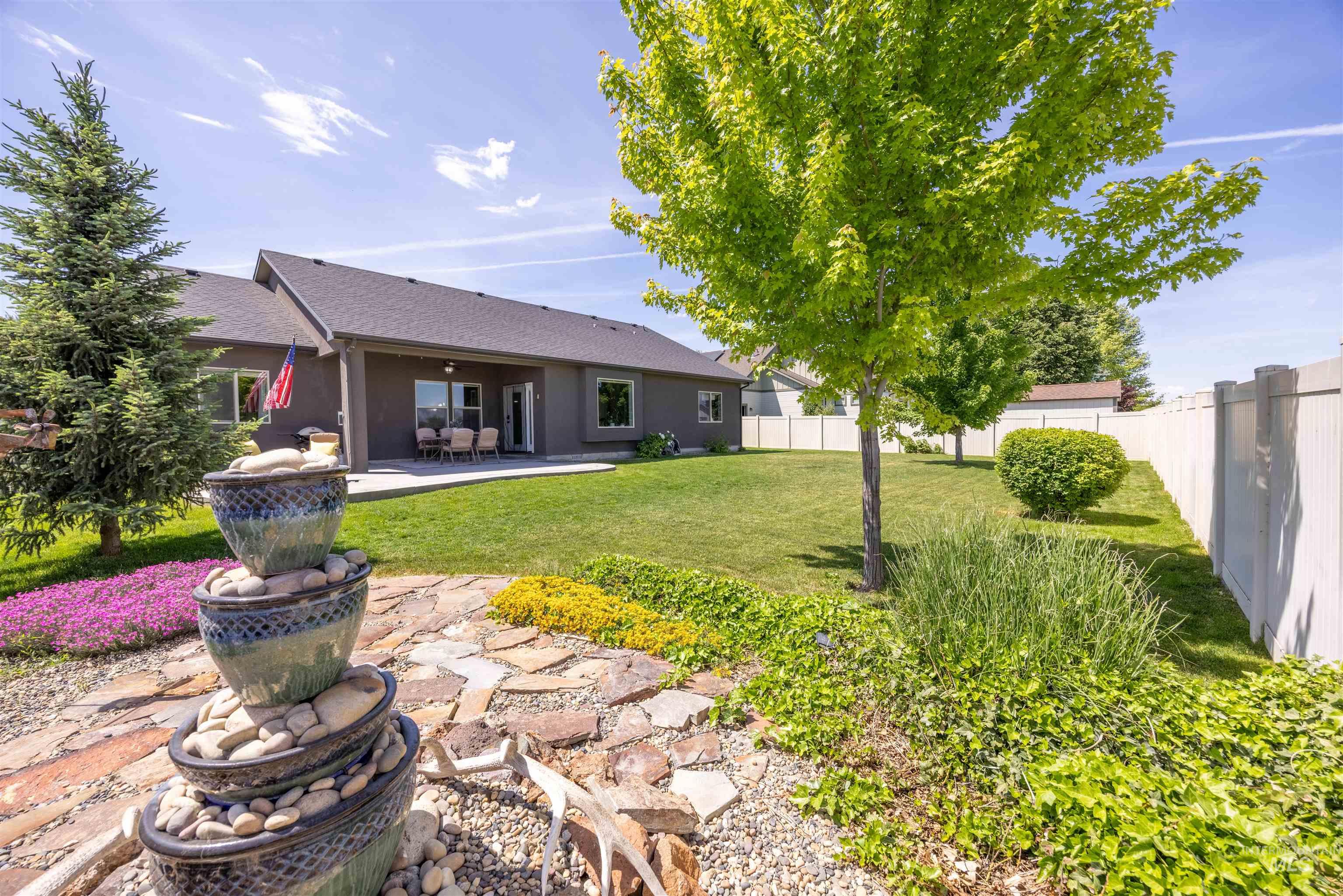 403 Appalachian Street, Caldwell, Idaho 83607, 3 Bedrooms, 2 Bathrooms, Residential For Sale, Price $547,900,MLS 98988580
