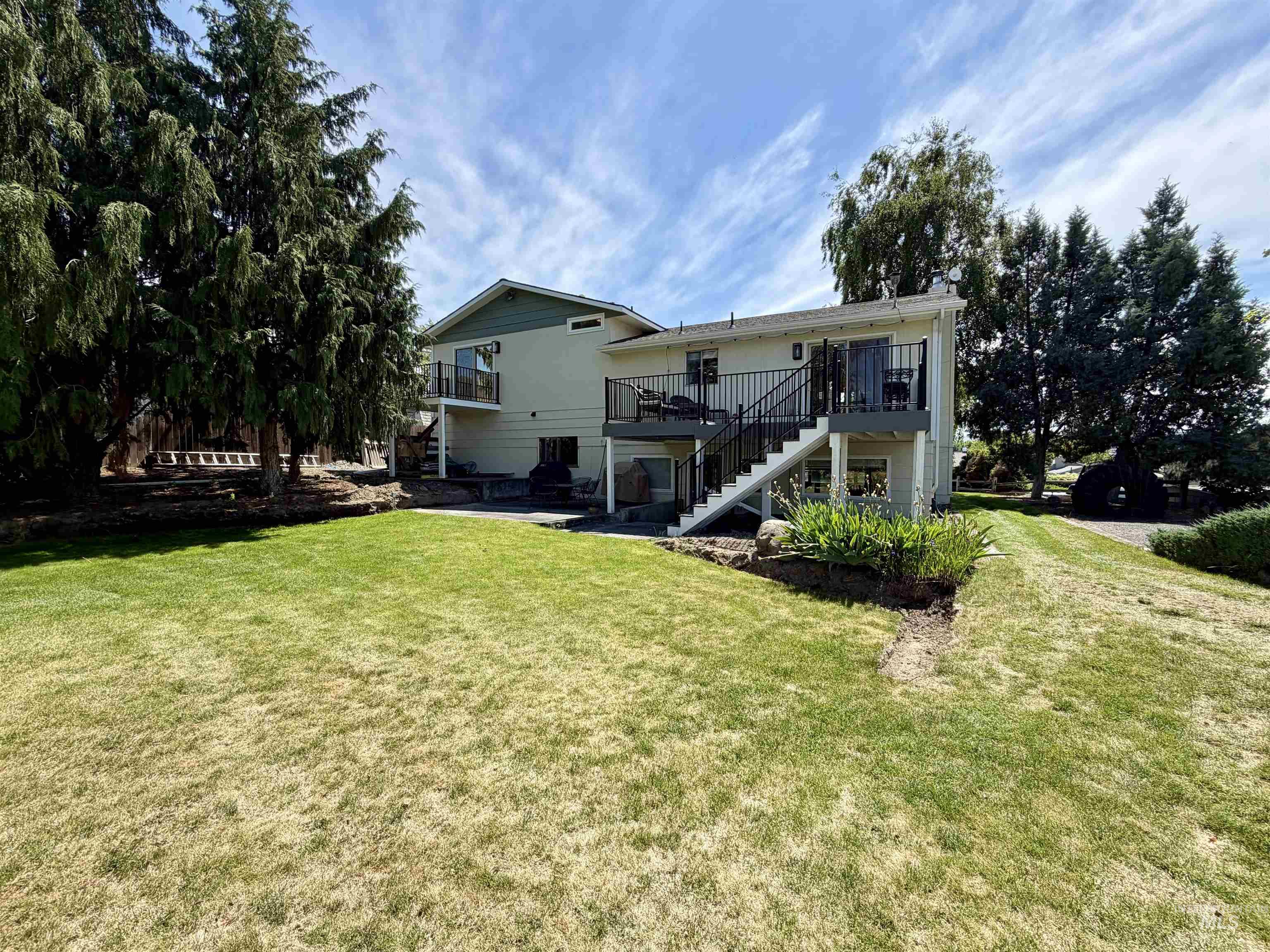2502 Seaport Drive, Lewiston, Idaho 83501, 3 Bedrooms, 2.5 Bathrooms, Residential For Sale, Price $469,000,MLS 98988584