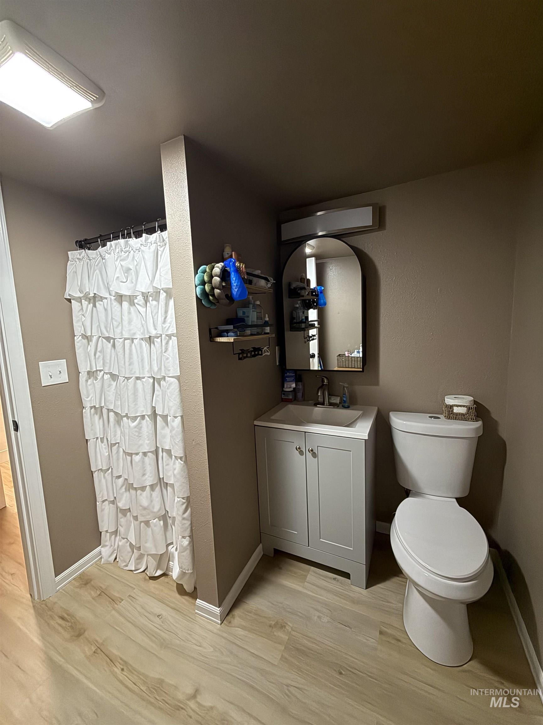 307 Elm St, Clarkston, Washington 99403, 4 Bedrooms, 2 Bathrooms, Residential For Sale, Price $309,000, 98988585