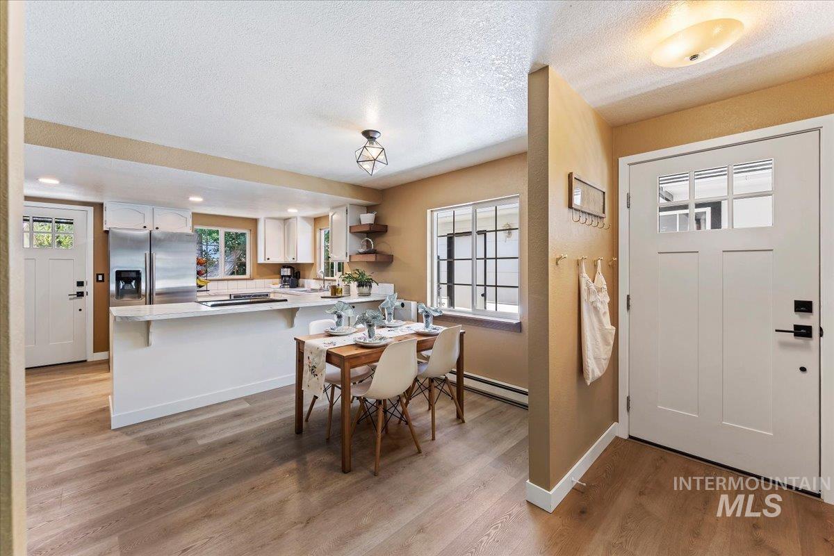 5265 W Hadlock, Boise, Idaho 83703, 2 Bedrooms, 1 Bathroom, Residential For Sale, Price $380,000,MLS 98988587