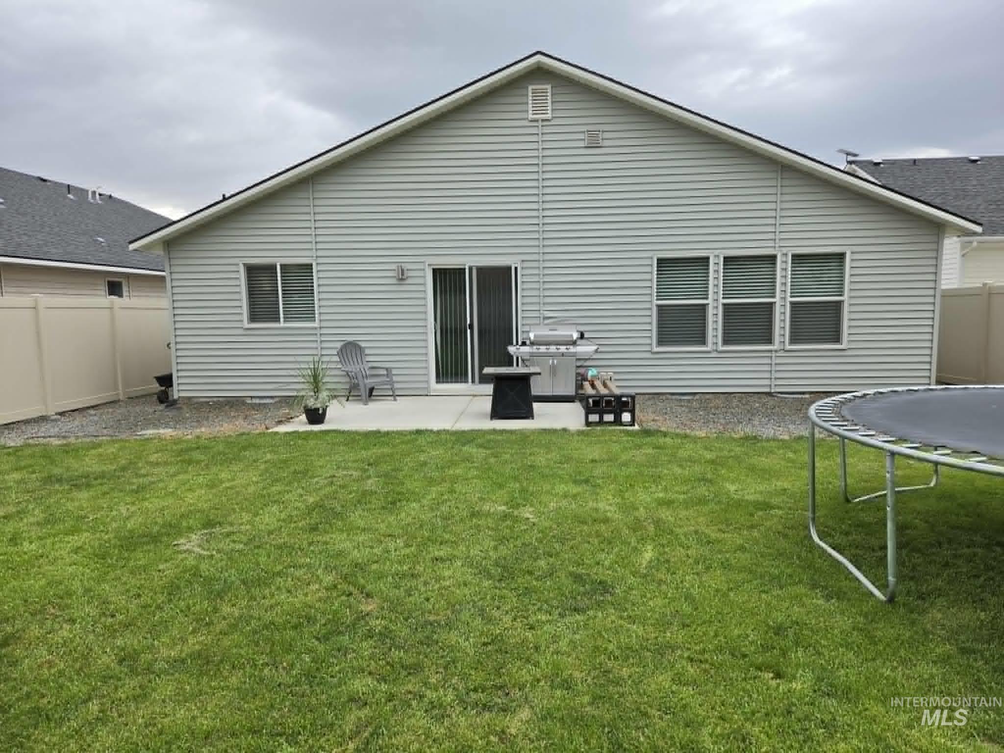 546 S Bangor Way, Nampa, Idaho 83687, 4 Bedrooms, 2 Bathrooms, Residential Income For Sale, Price $415,000, 98988590
