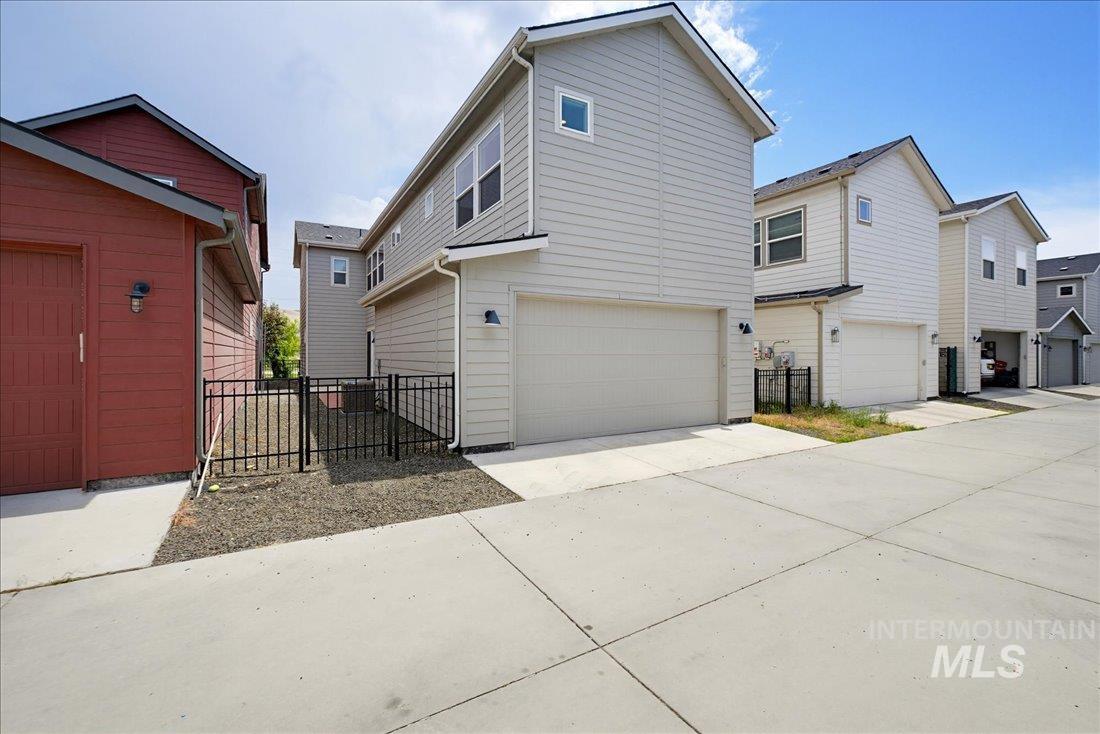 3755 S Harris Ranch Ave., Boise, Idaho 83716, 3 Bedrooms, 2.5 Bathrooms, Residential For Sale, Price $796,000,MLS 98988592