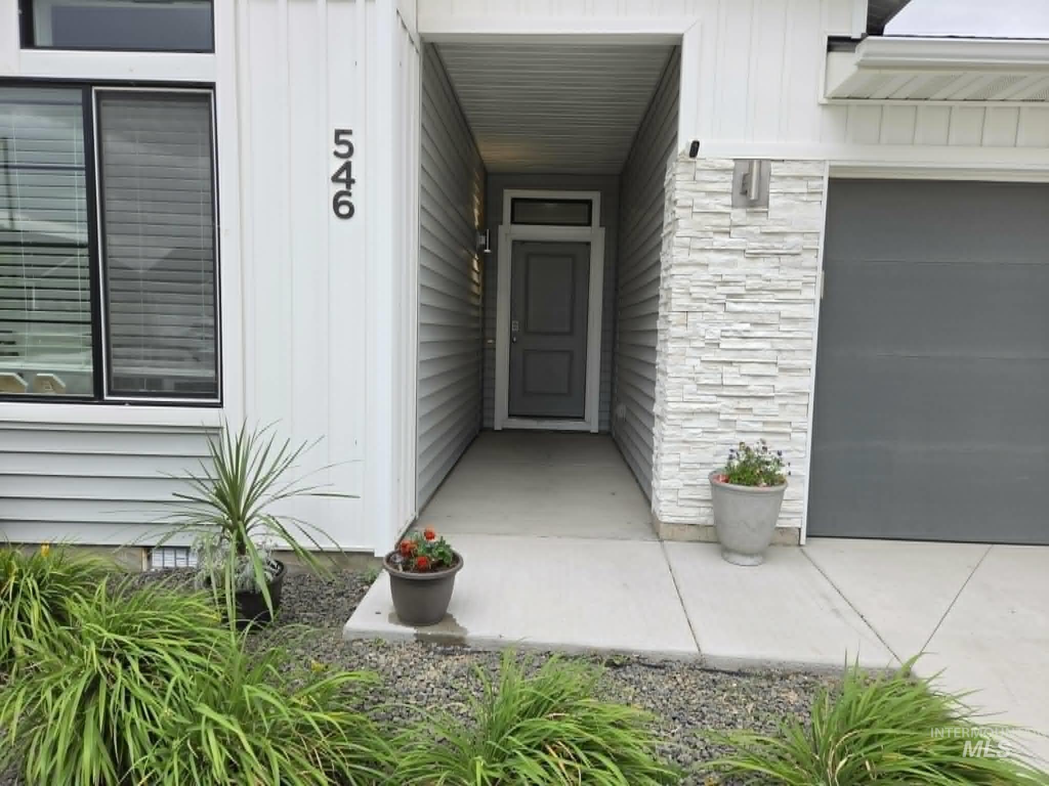 546 S Bangor Way, Nampa, Idaho 83687, 4 Bedrooms, 2 Bathrooms, Residential For Sale, Price $415,000,MLS 98988593