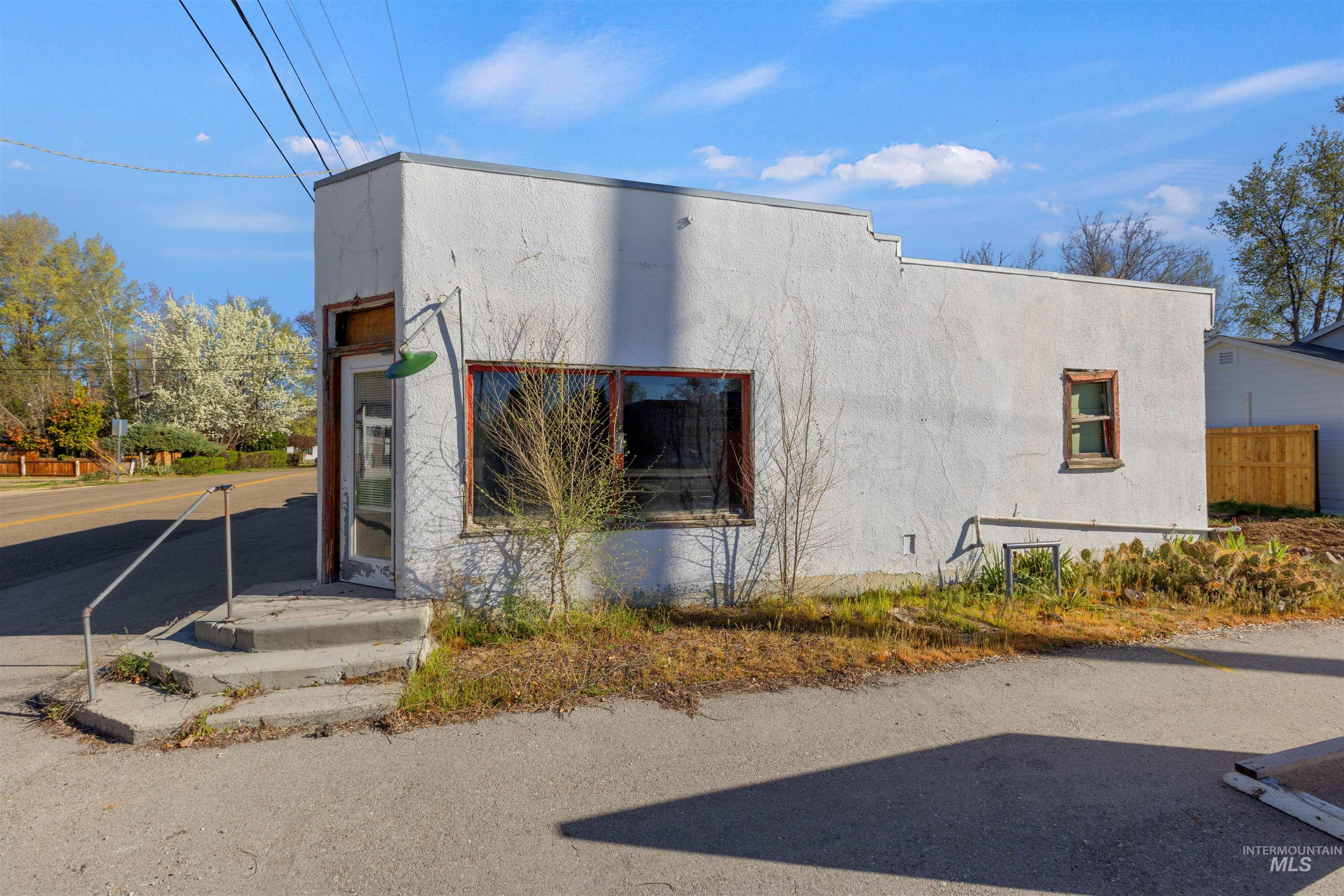 802 N Garden, Boise, Idaho 83706, Residential For Sale, Price $600,000,MLS 98988594