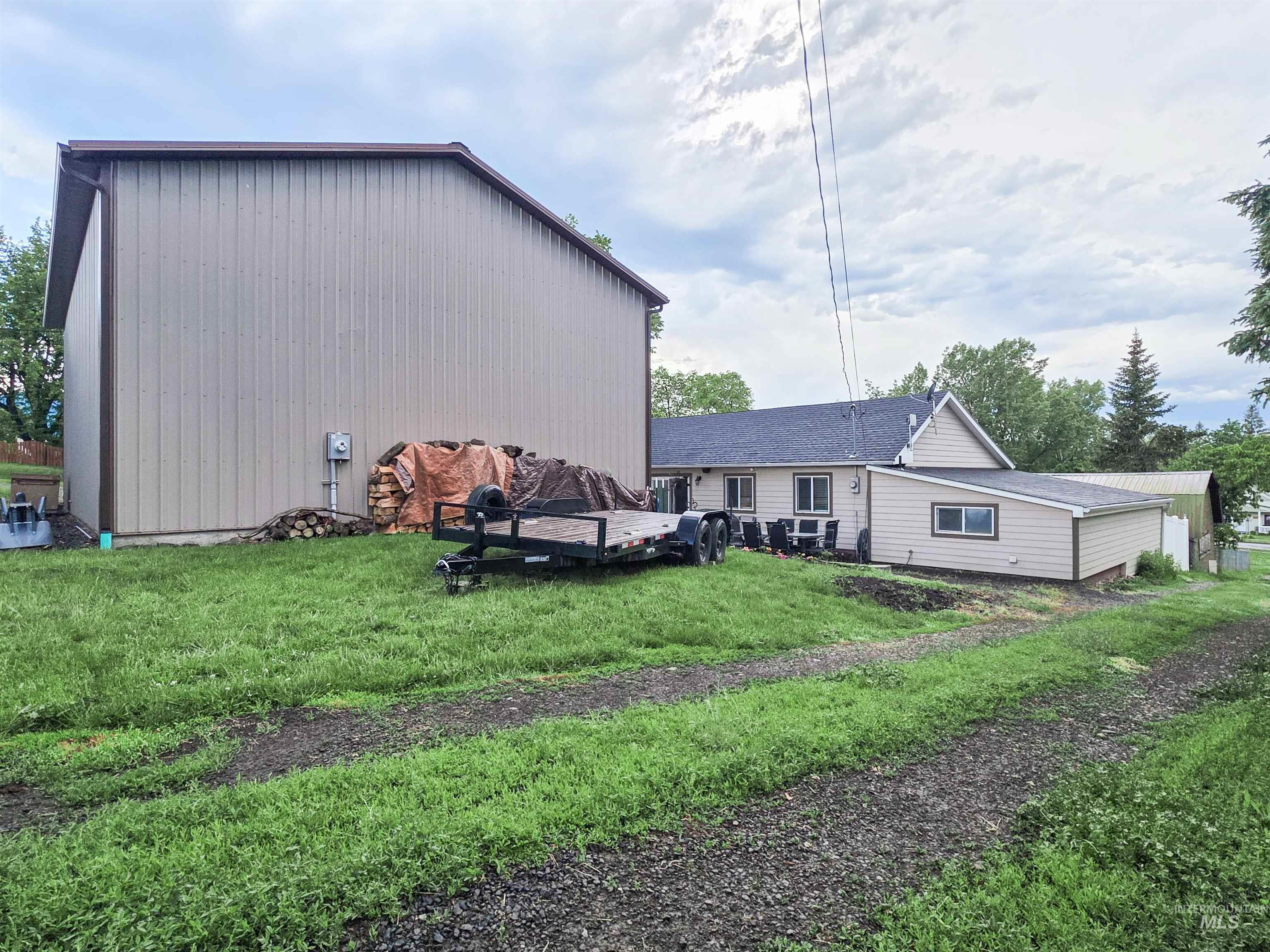 115 E S 5th Street, Grangeville, Idaho 83530, 2 Bedrooms, 1 Bathroom, Residential For Sale, Price $449,000,MLS 98988596